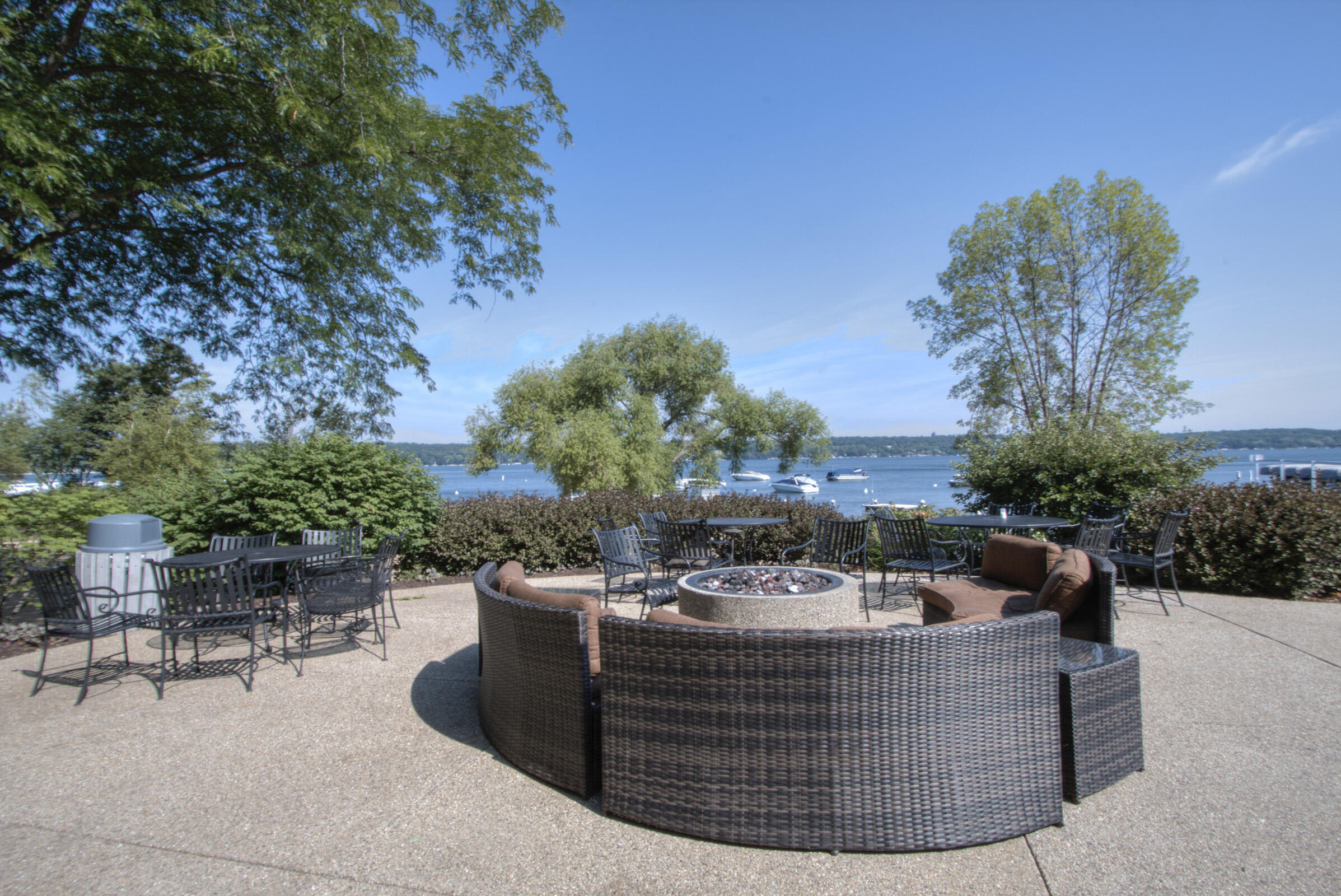 403 Deerpath W - F