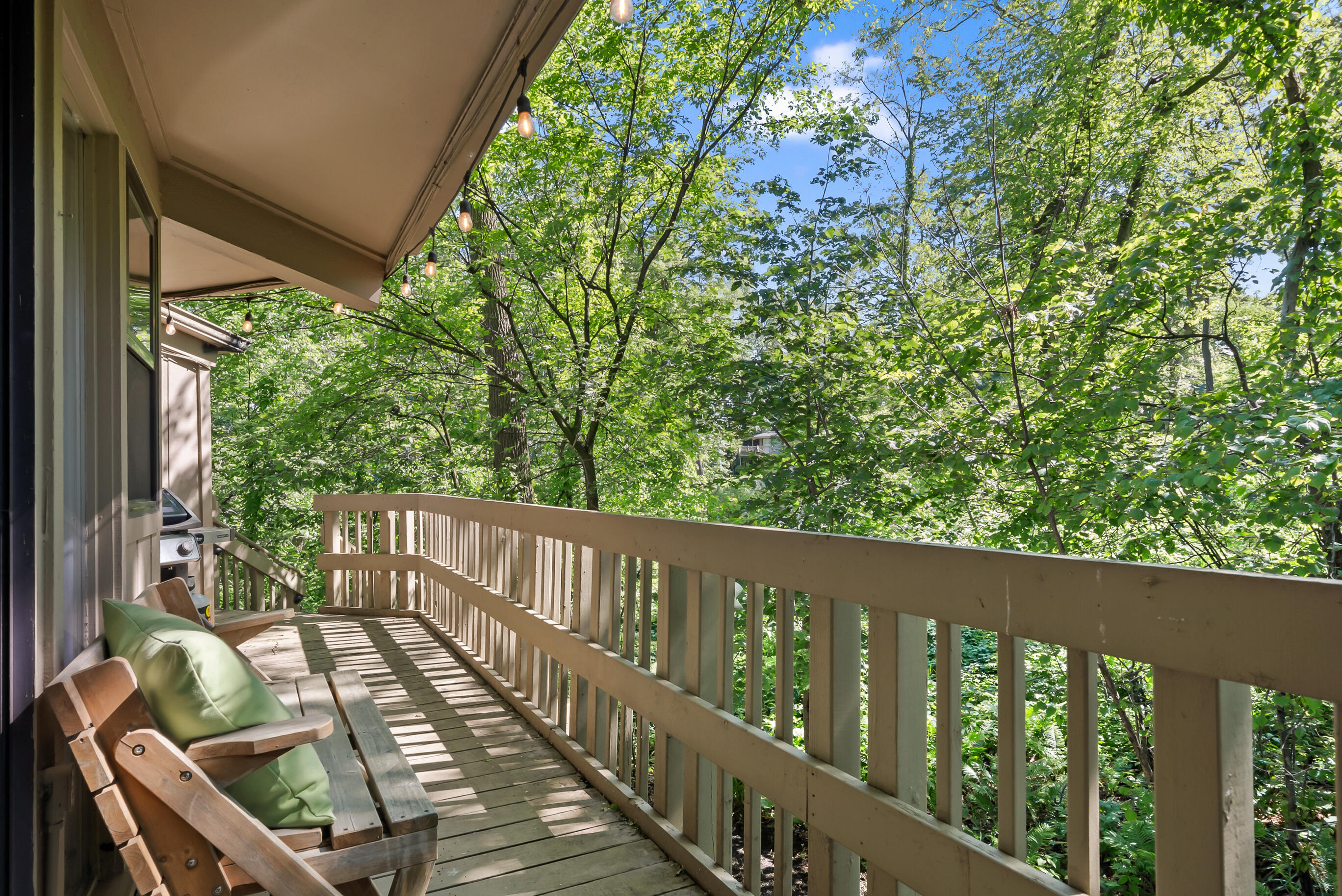 403 Deerpath W - F