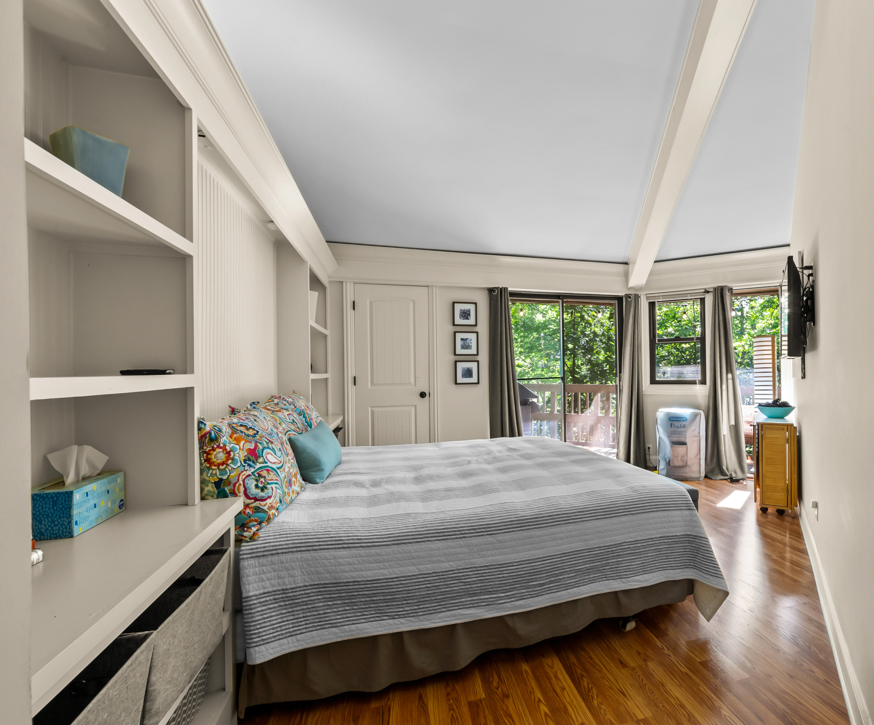 403 Deerpath W - F