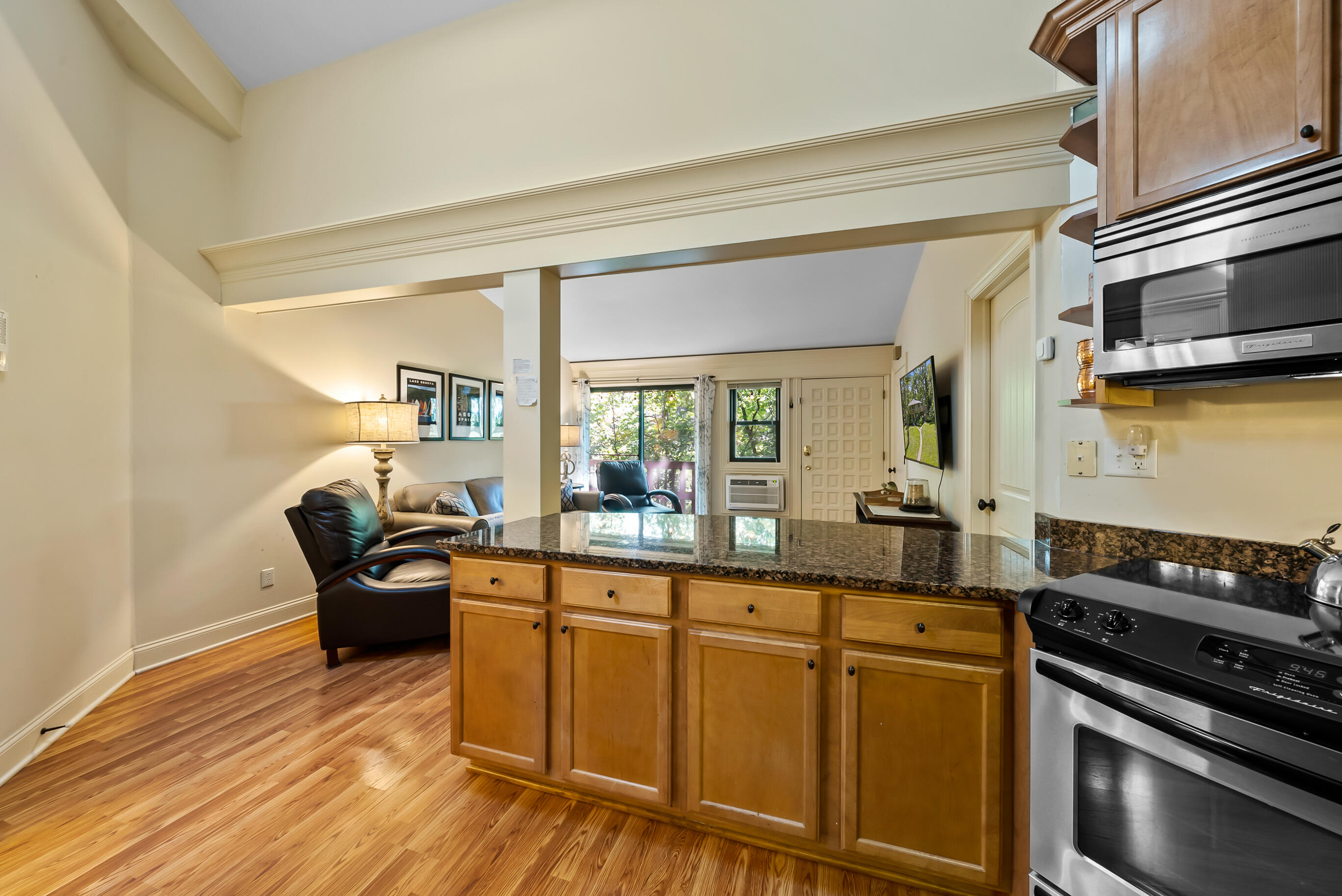 403 Deerpath W - F