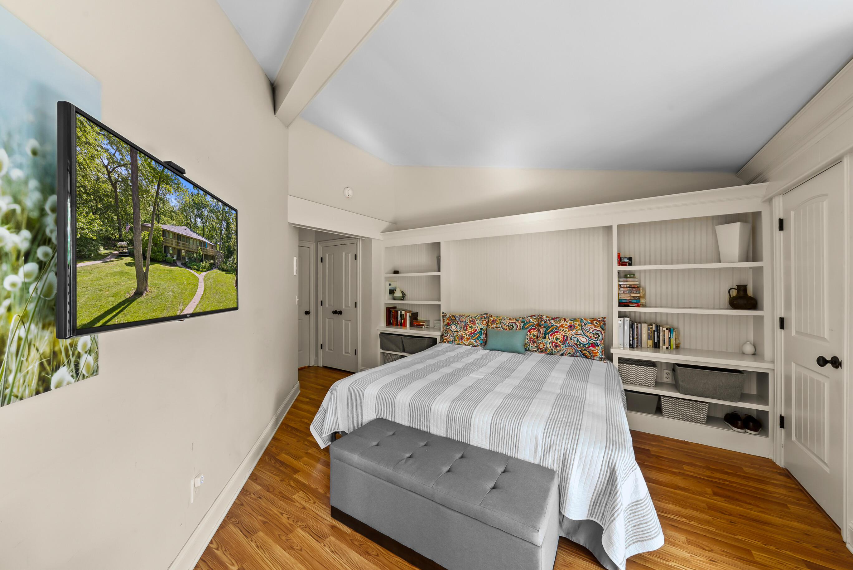 403 Deerpath W - F