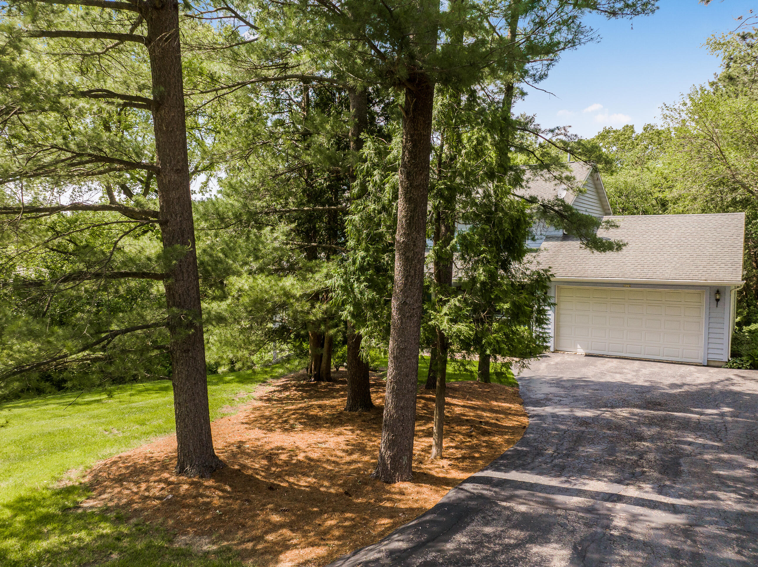 6624 Lakeside Rd