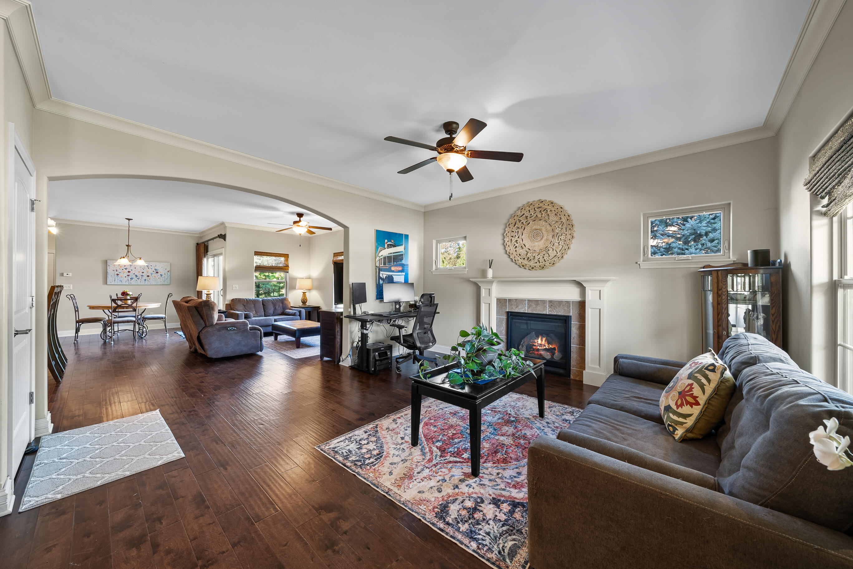 658 Baker St
