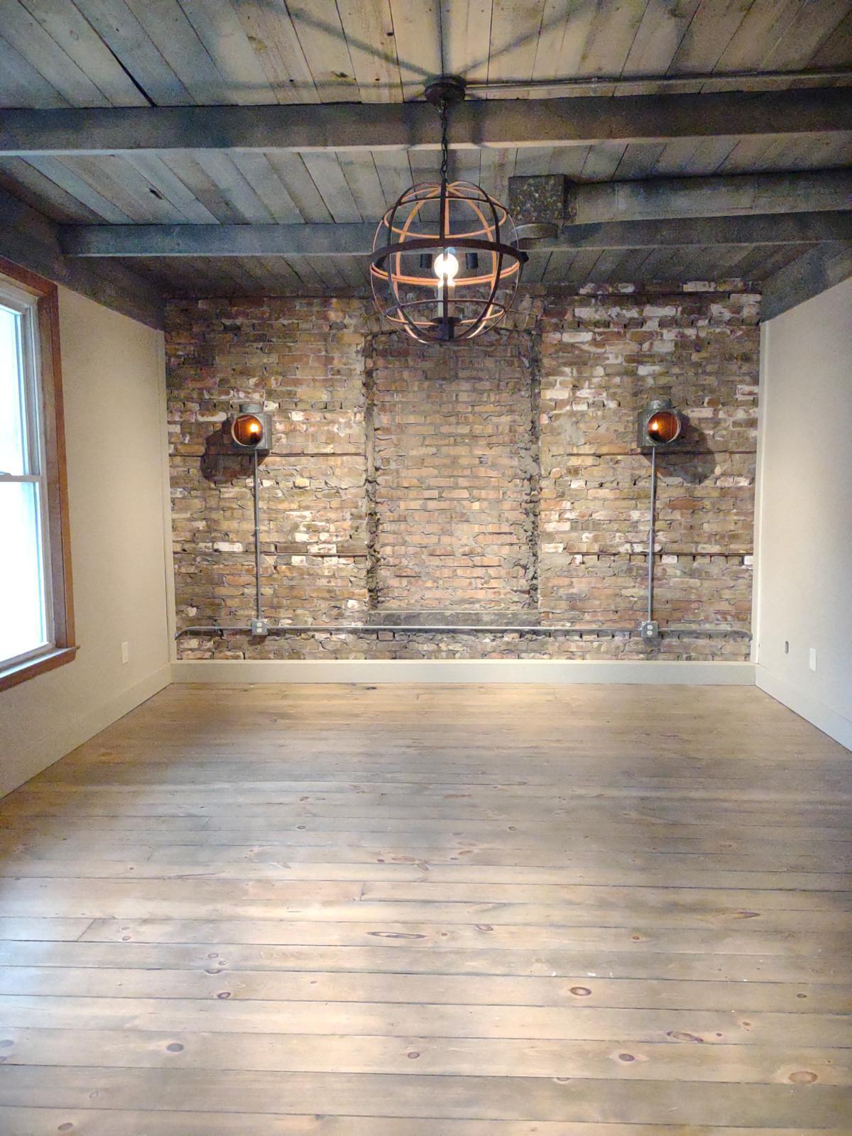 106 1/2 Kenosha St
