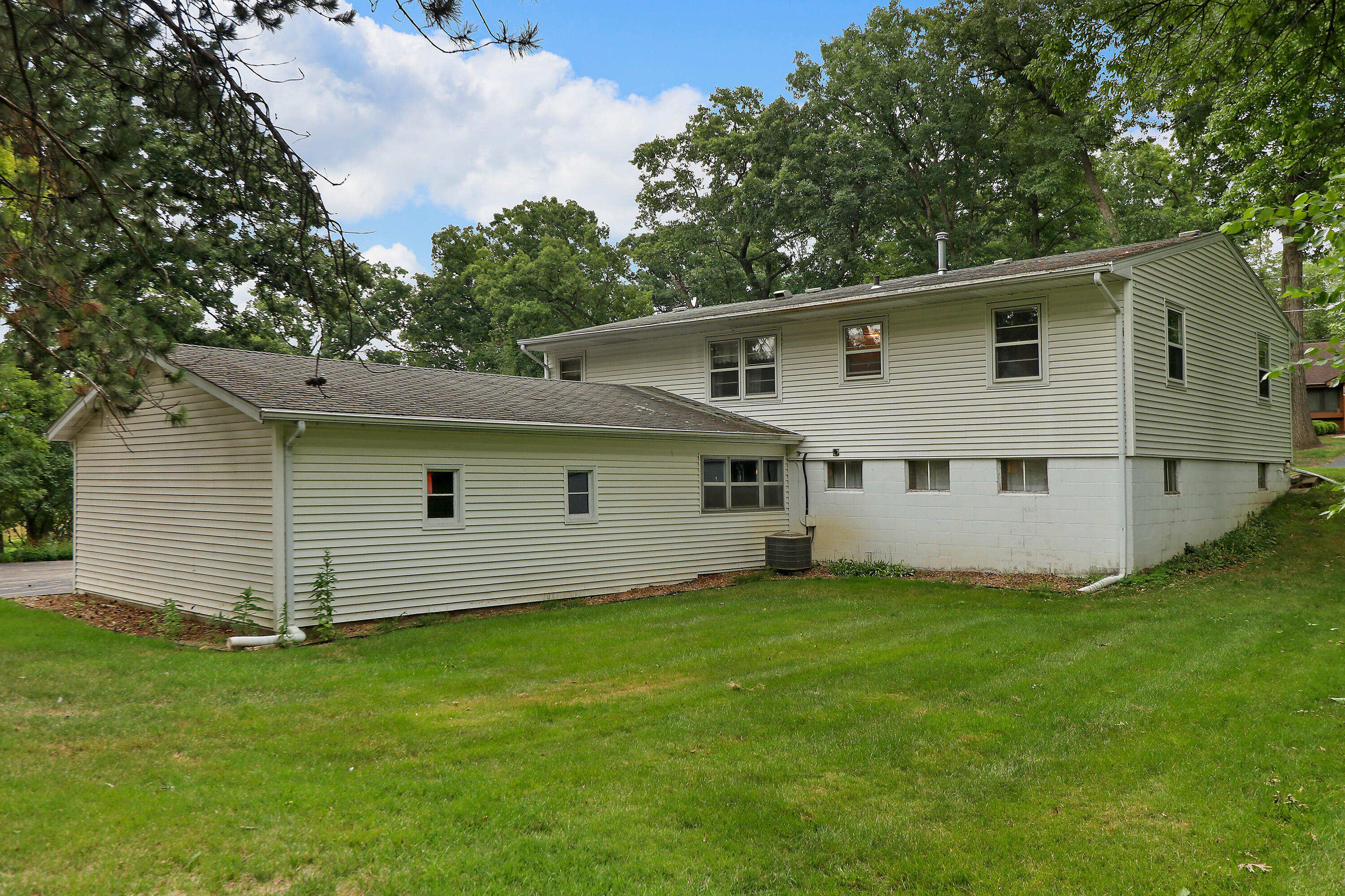 280 Pottawatomi Ct