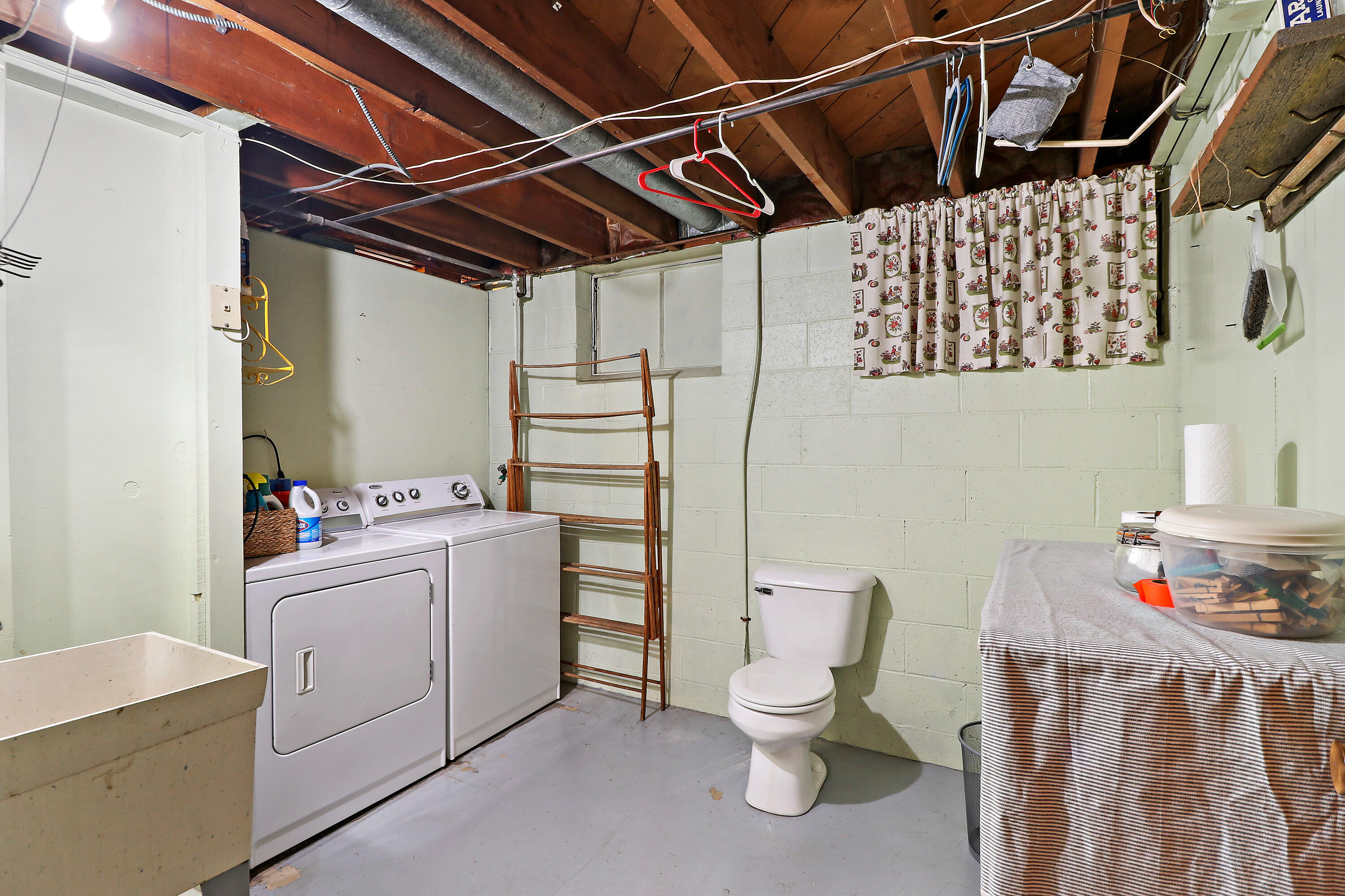 280 Pottawatomi Ct
