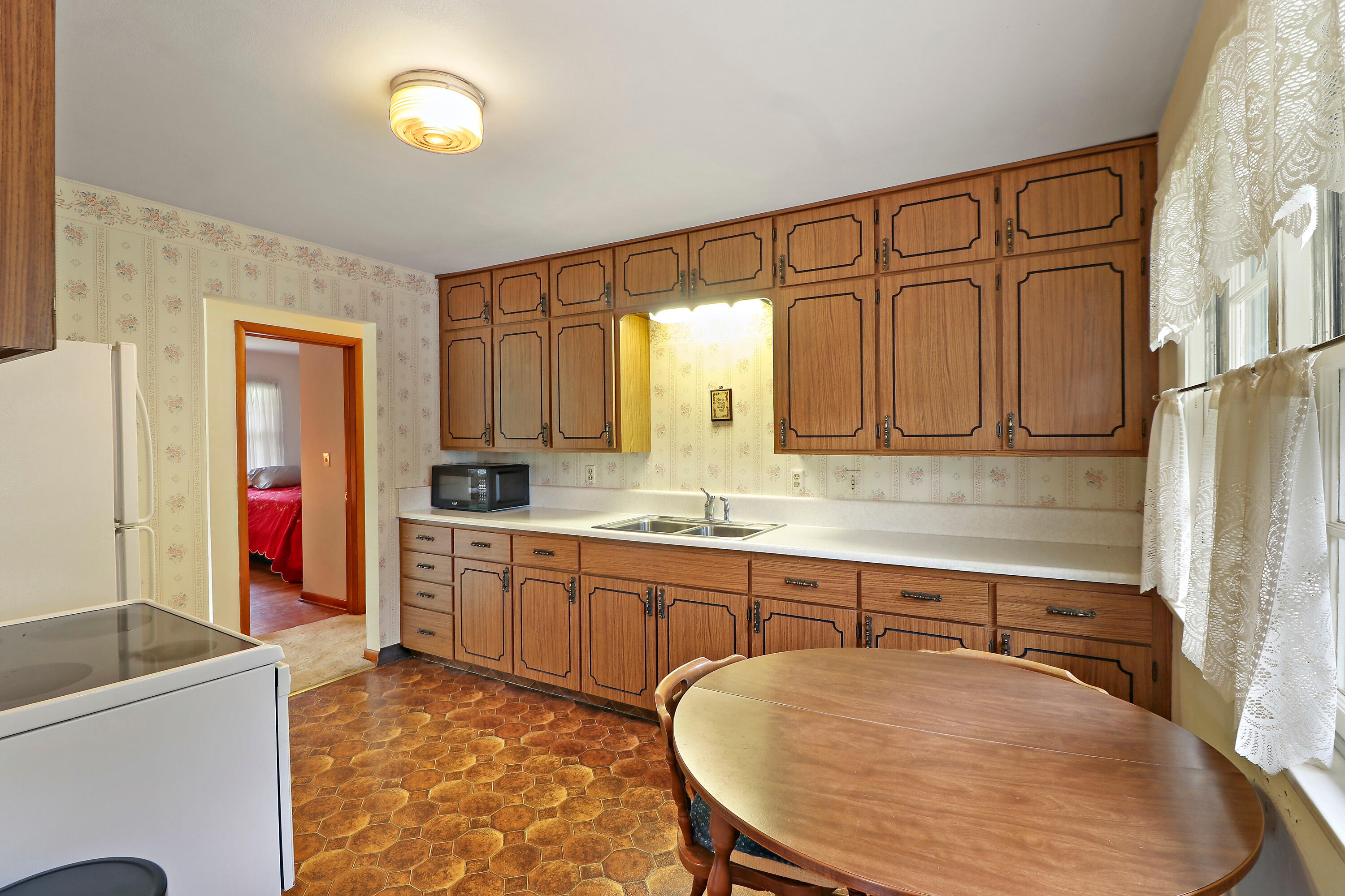 280 Pottawatomi Ct