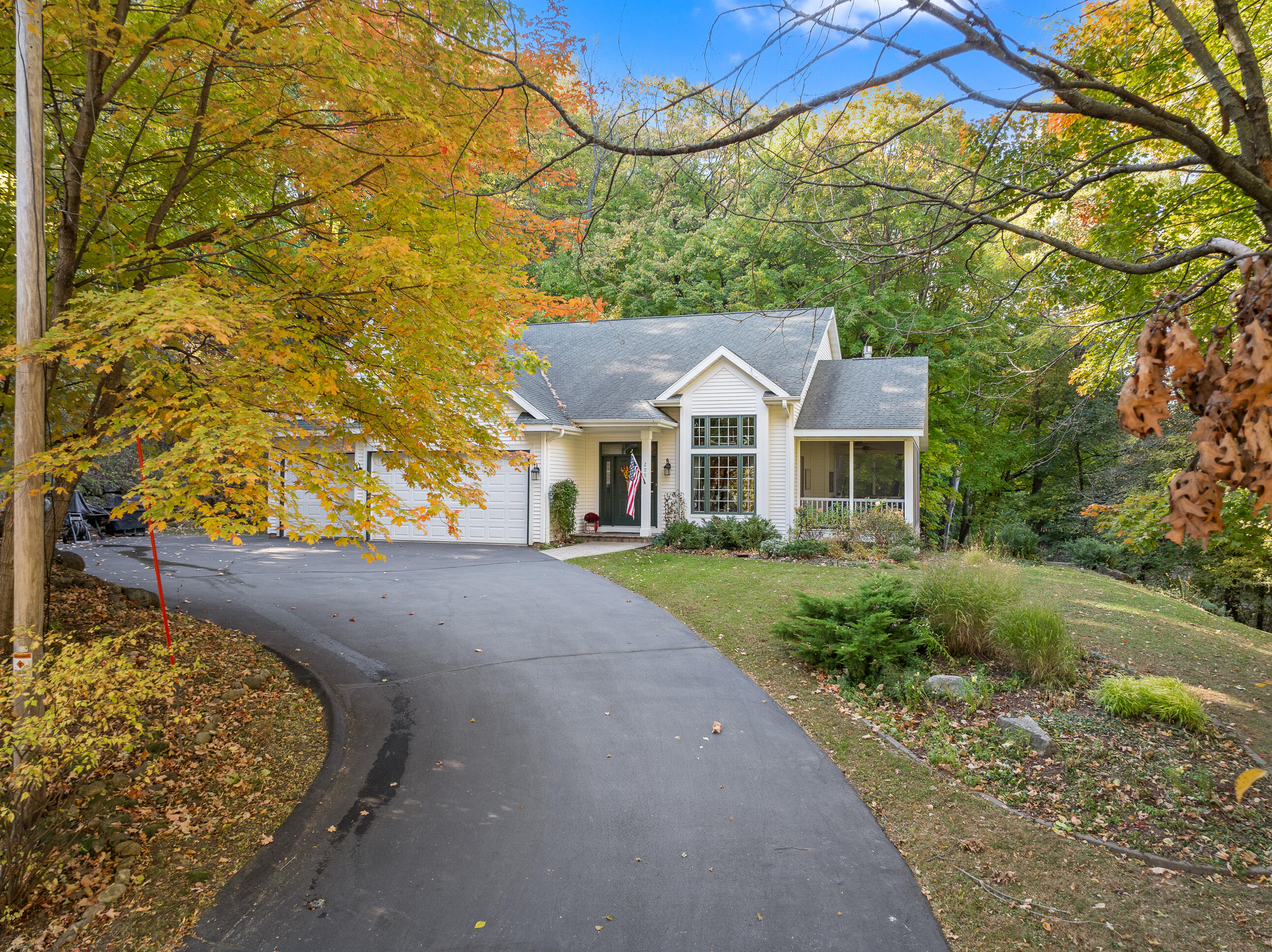 209 Jensen Dr