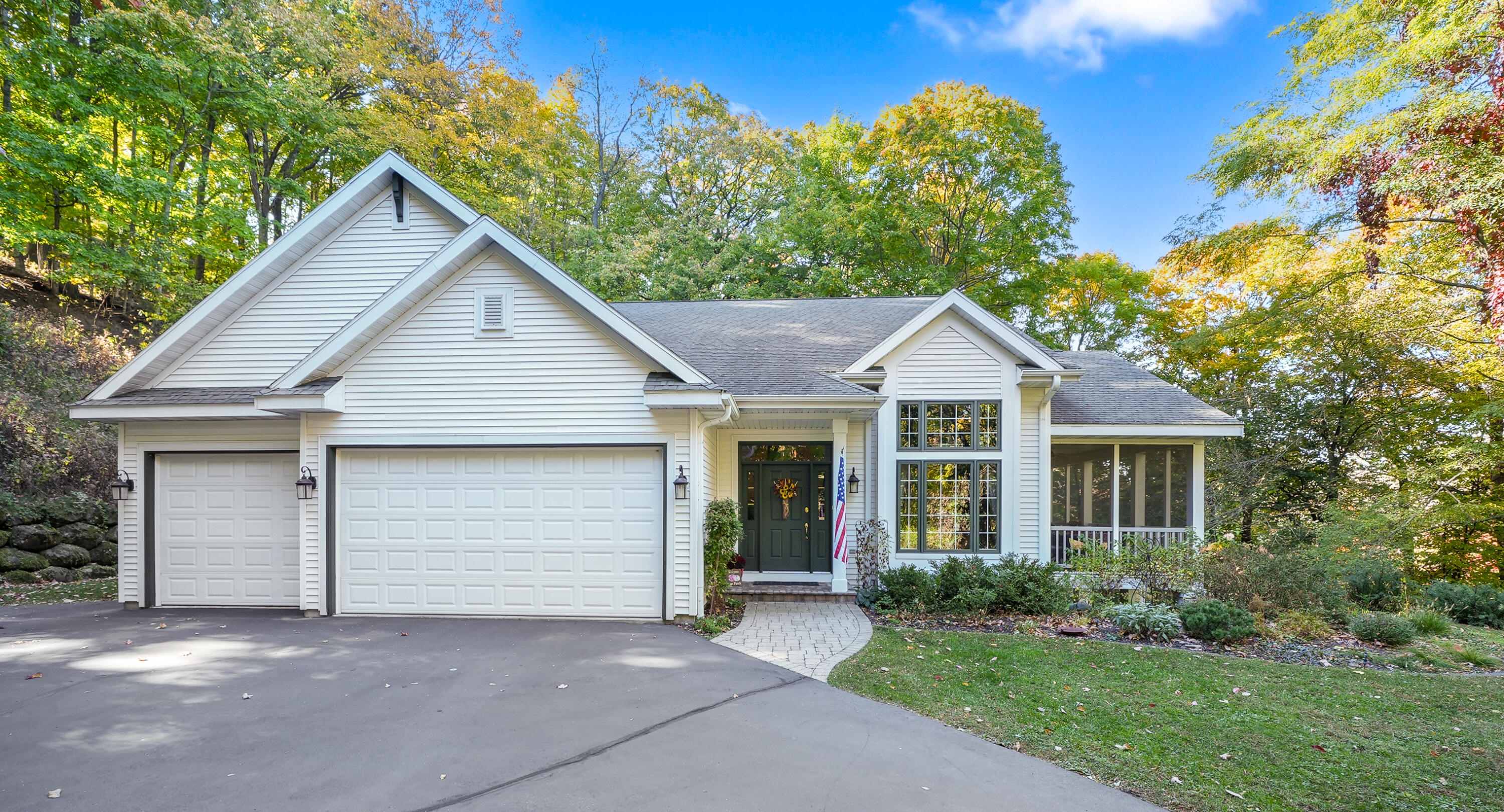 209 Jensen Dr