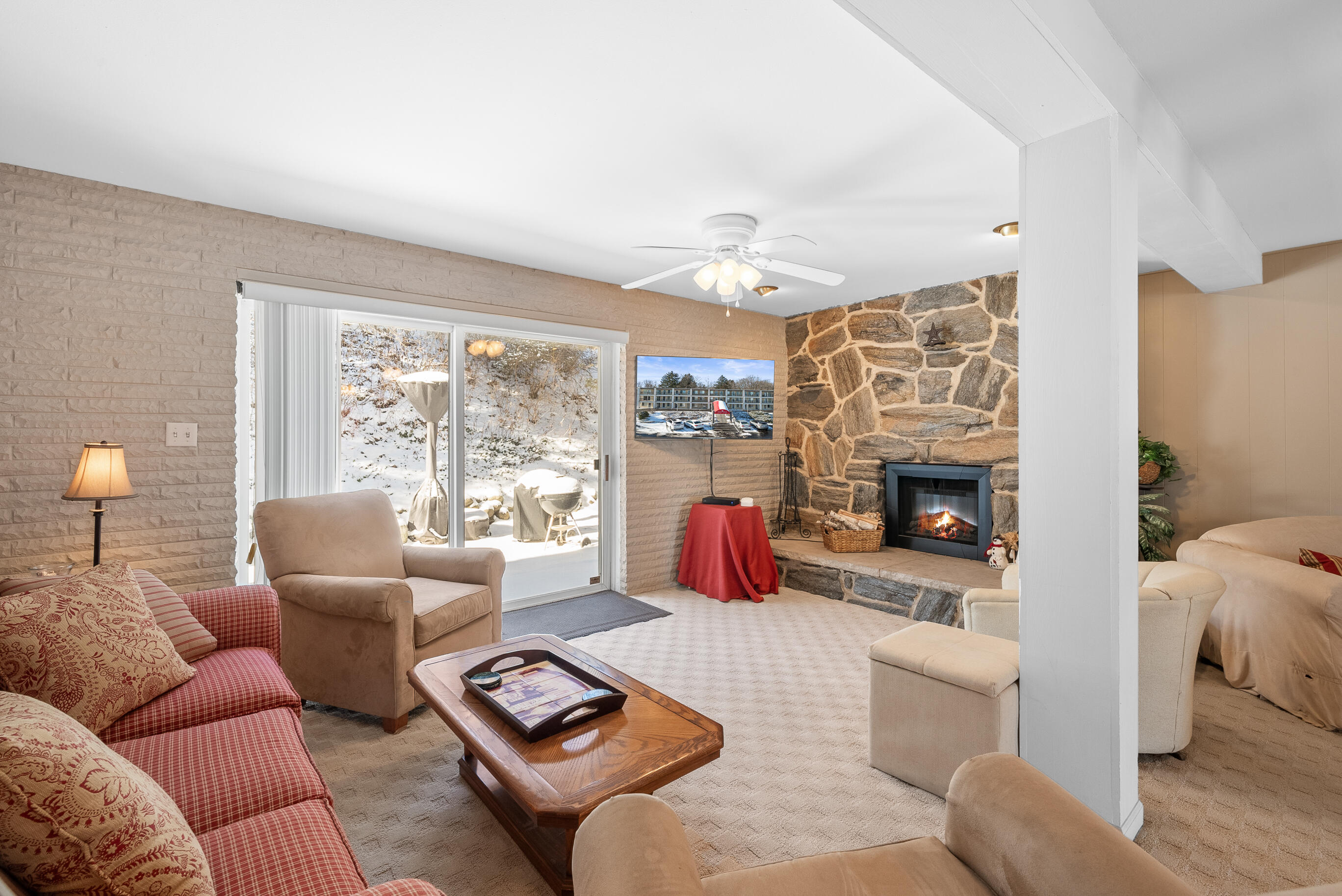 227 Dewey Ave