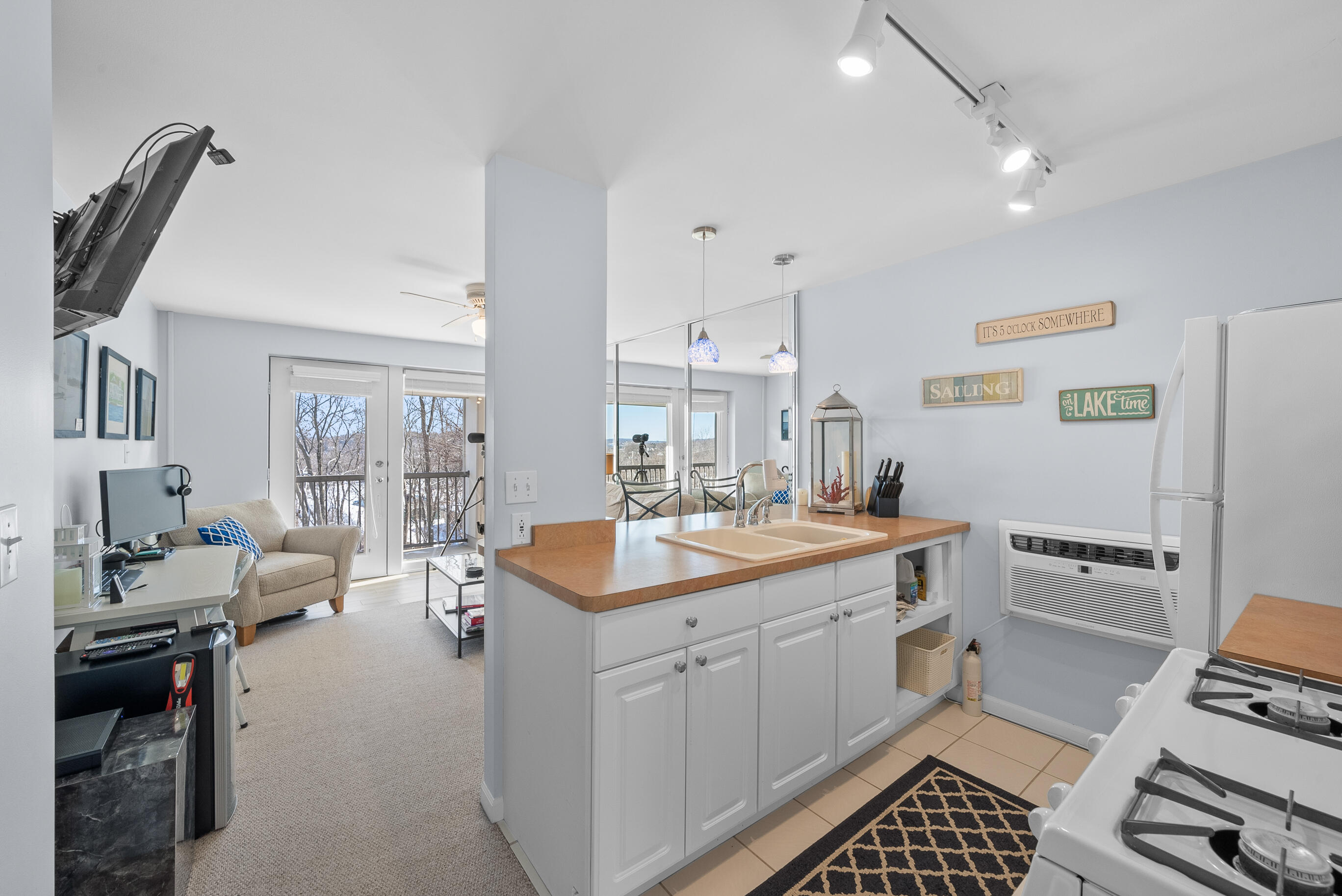 227 Dewey Ave