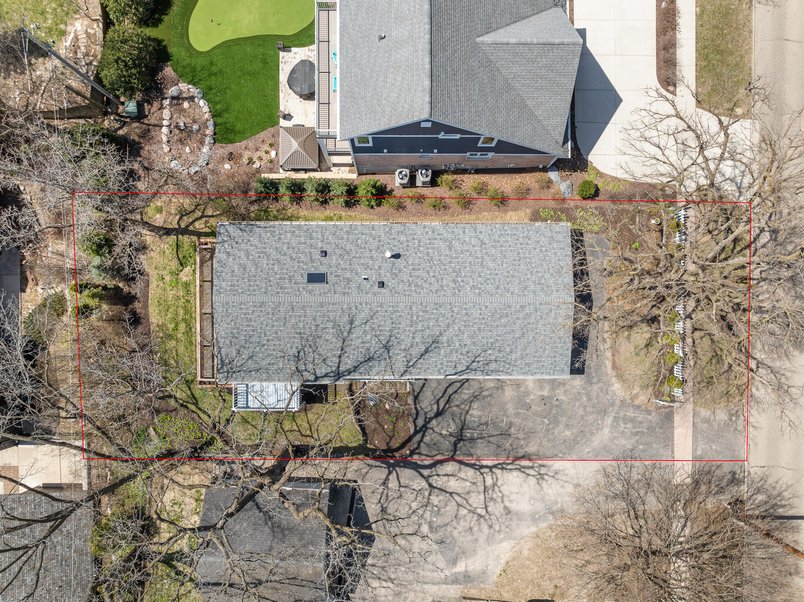 1540 W Main St