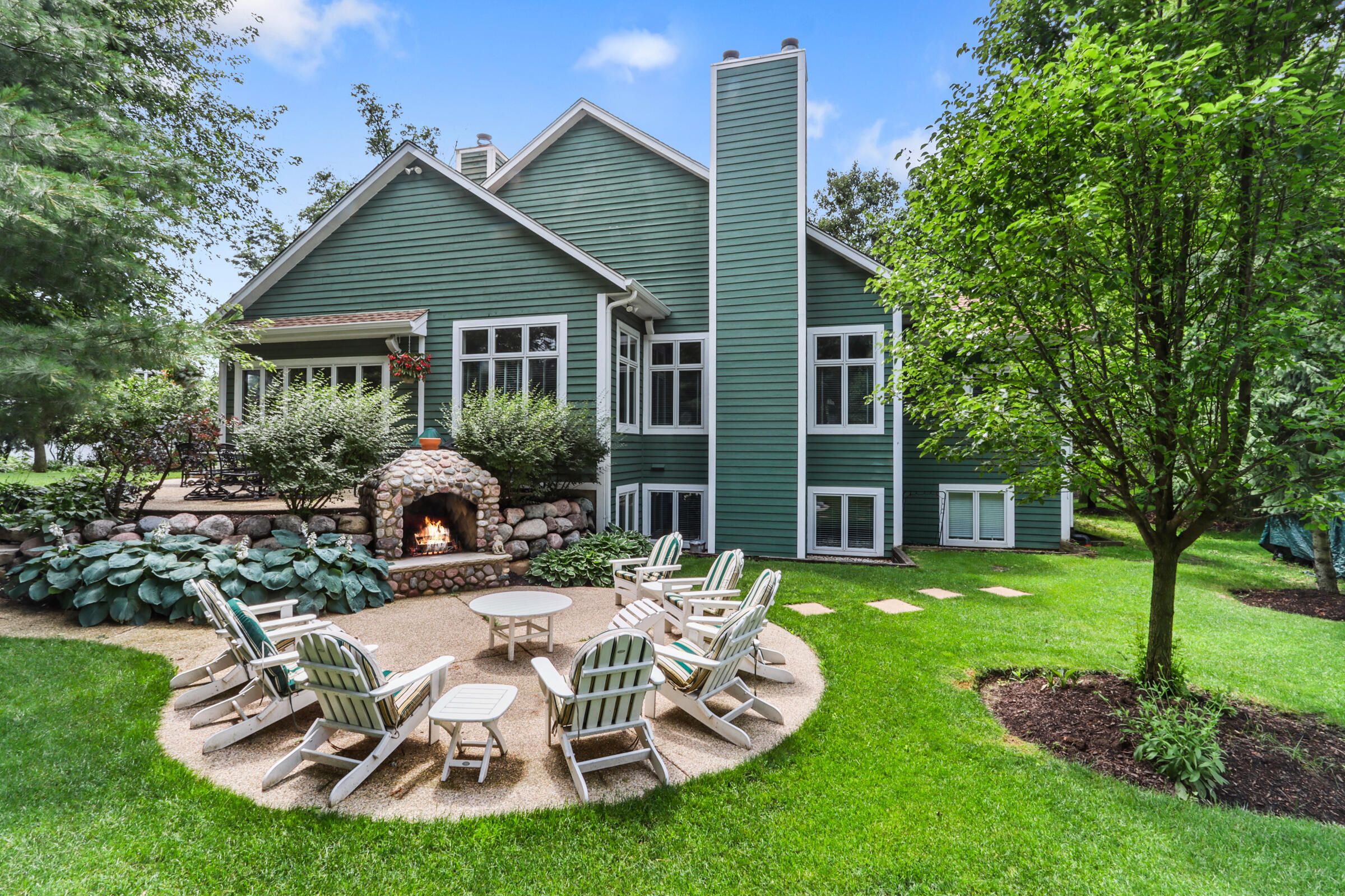 1019 Tarrant Dr