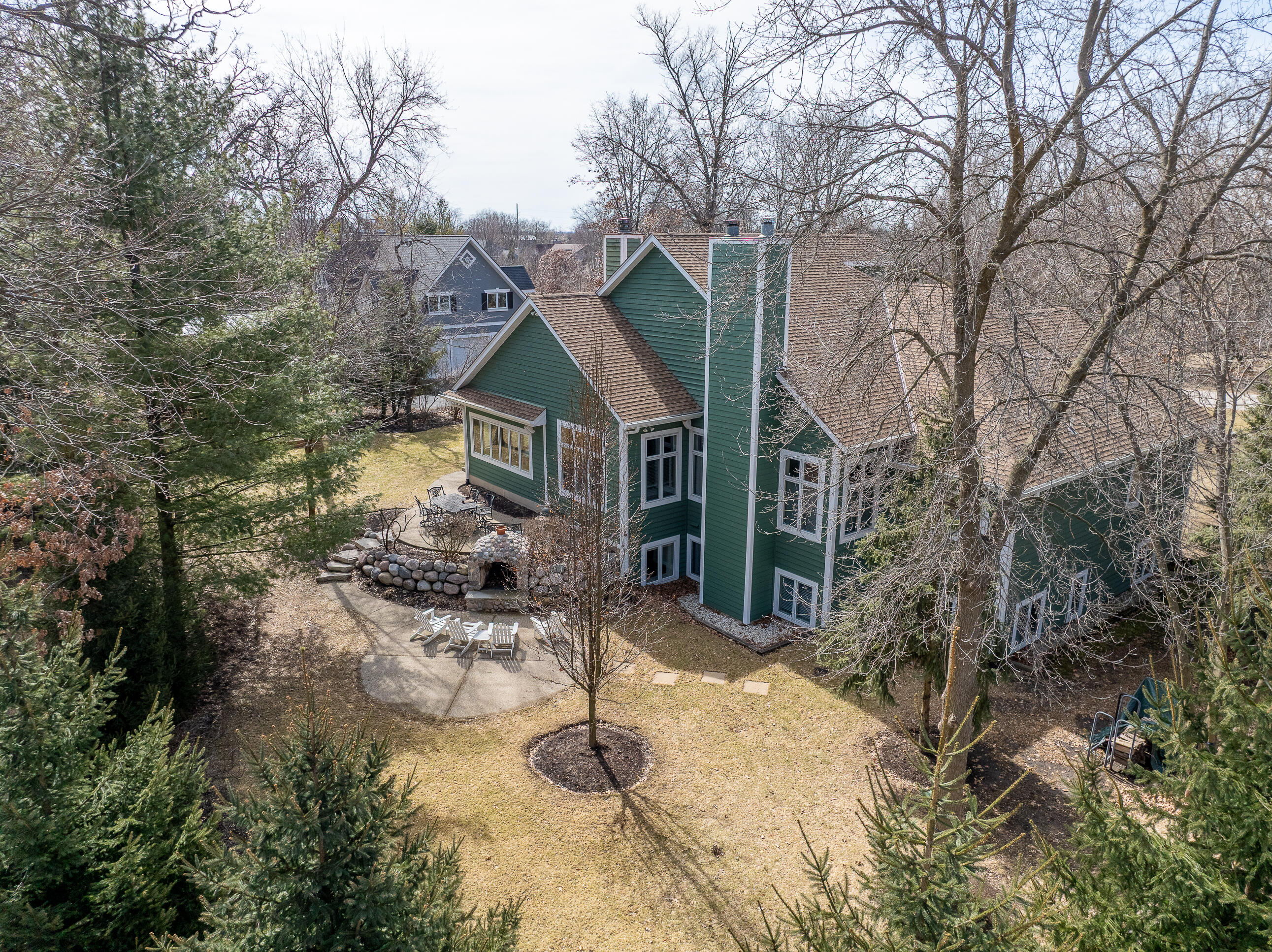 1019 Tarrant Dr