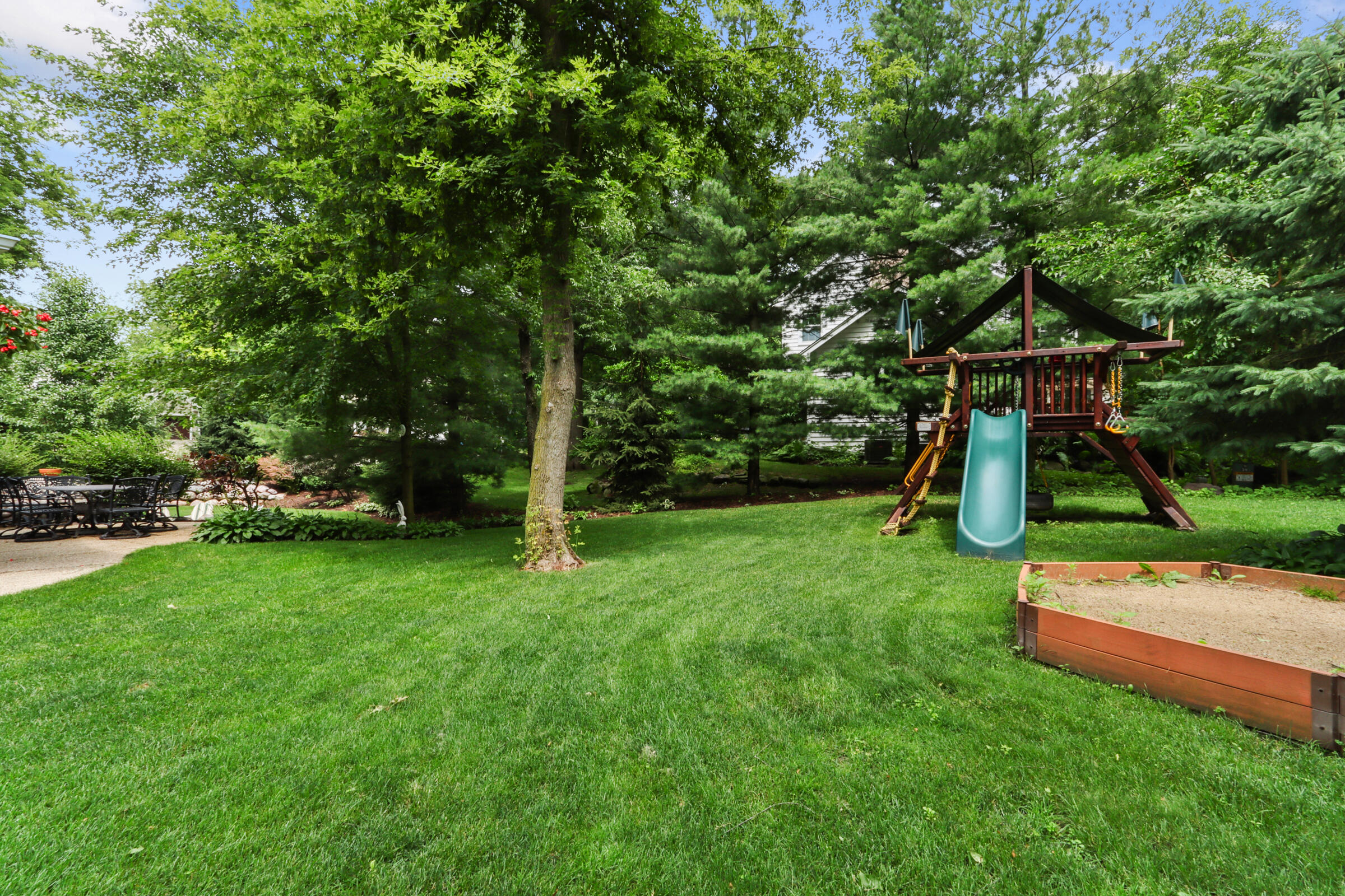 1019 Tarrant Dr