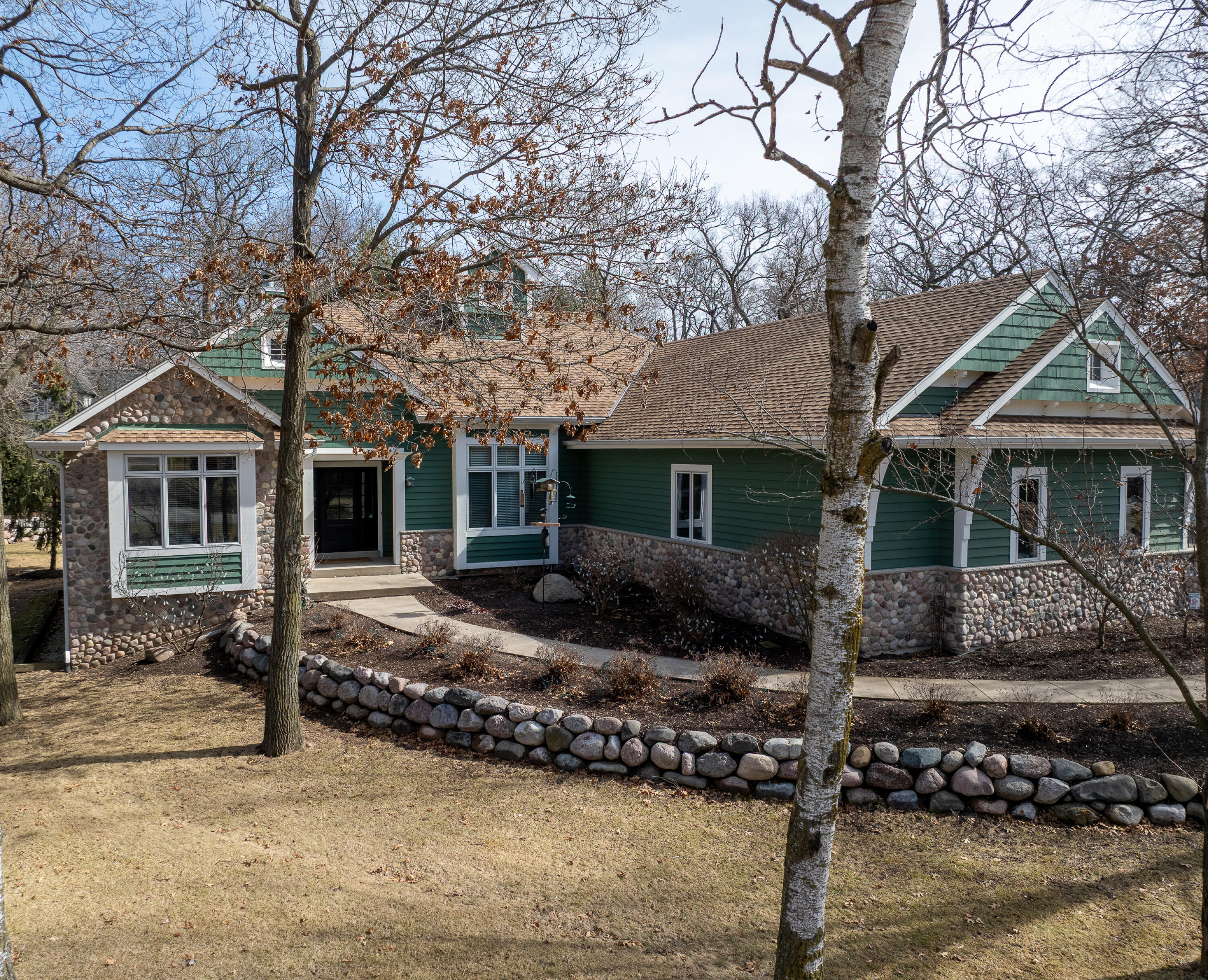 1019 Tarrant Dr