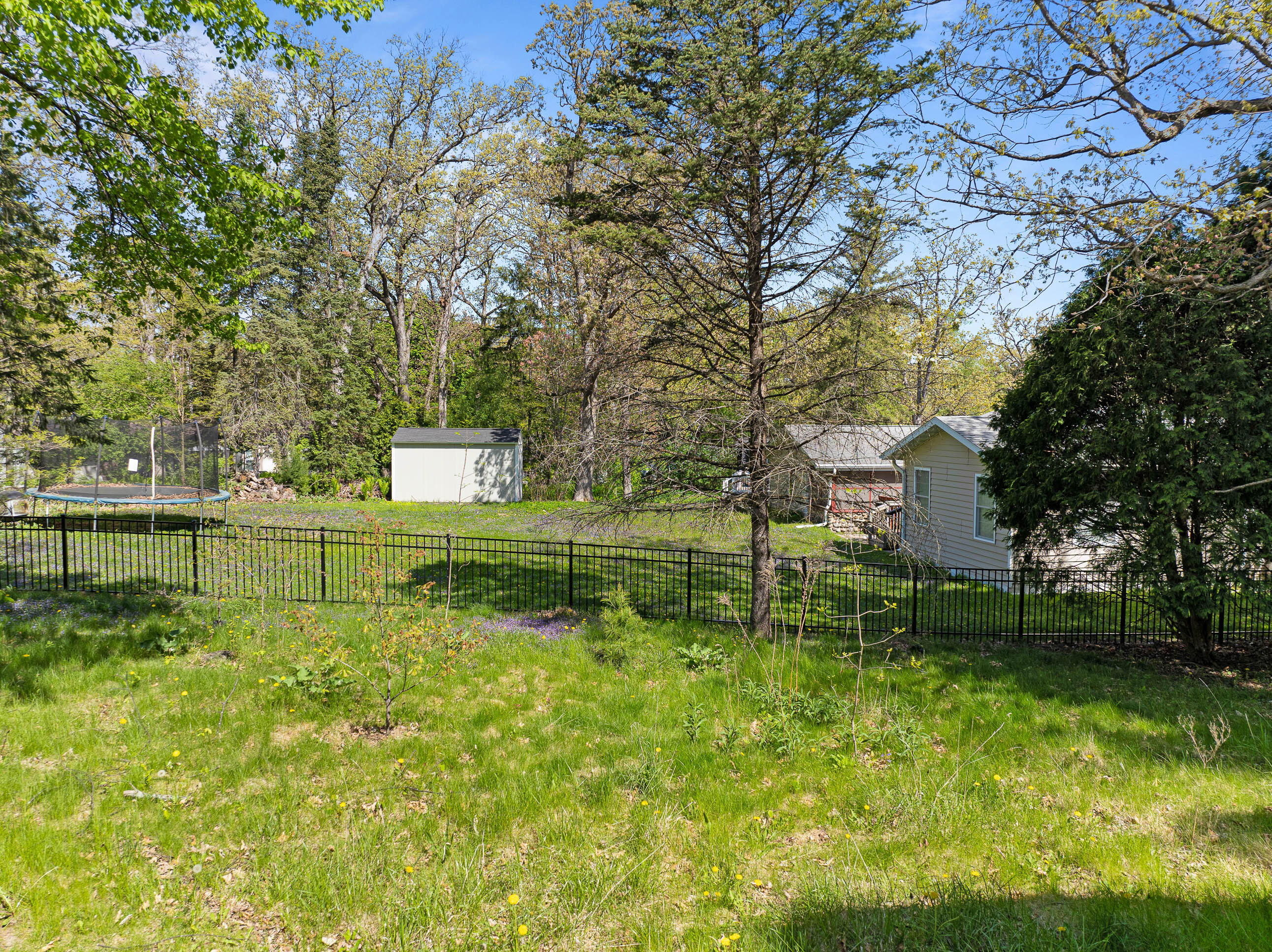 438 Sylvan Dr