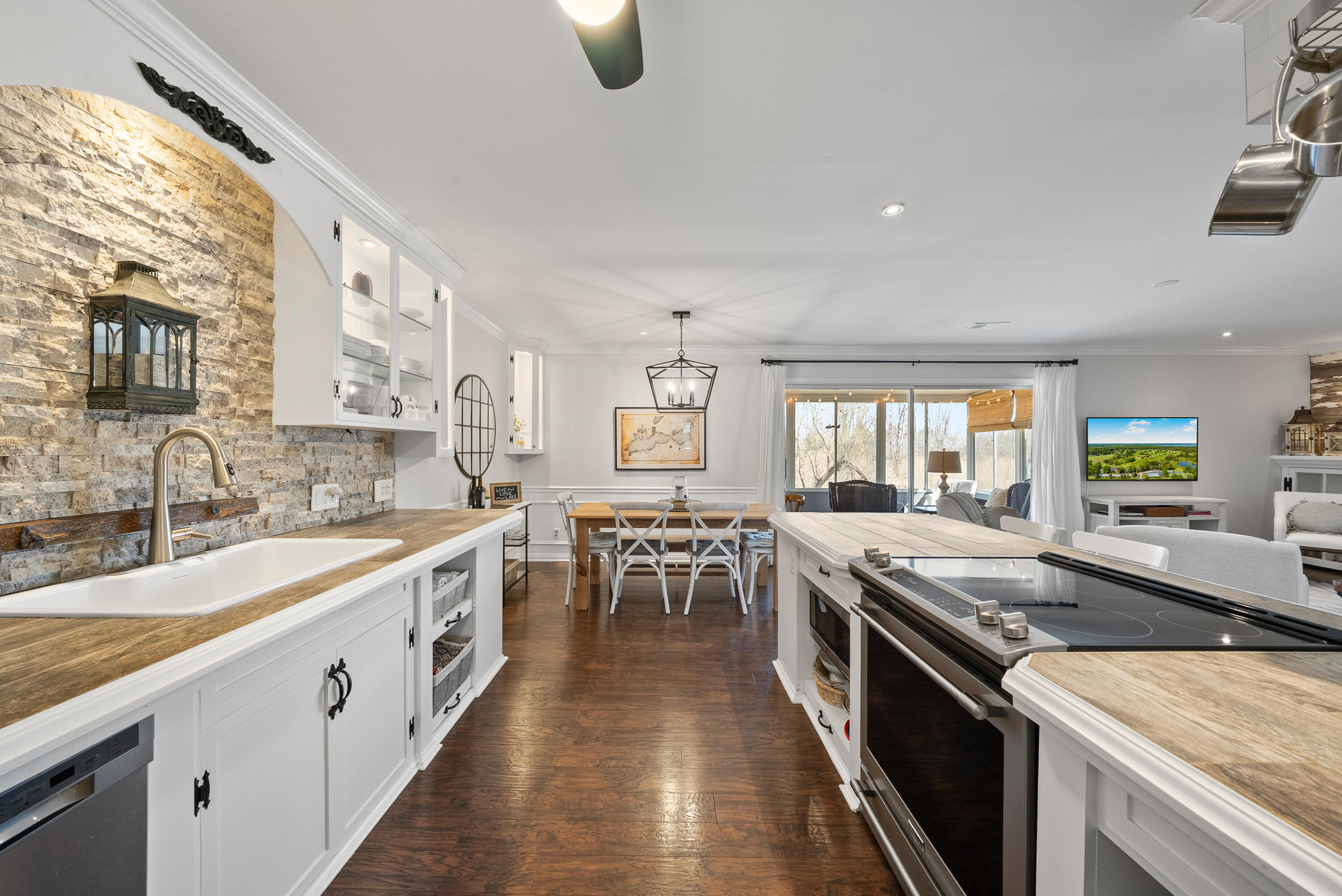 352 County Rd