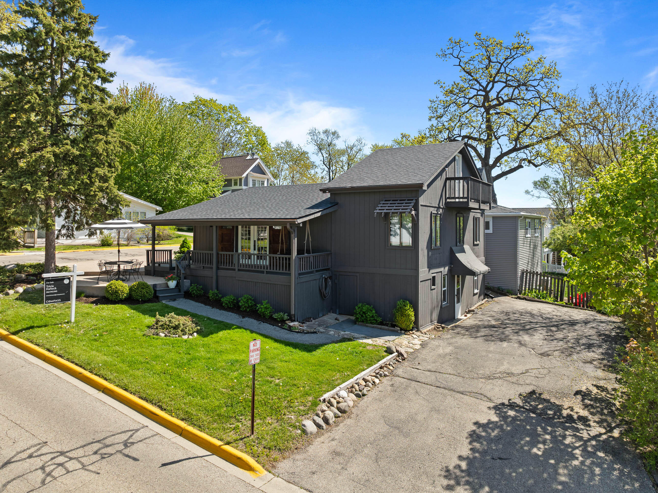 303 Bay View Ave
