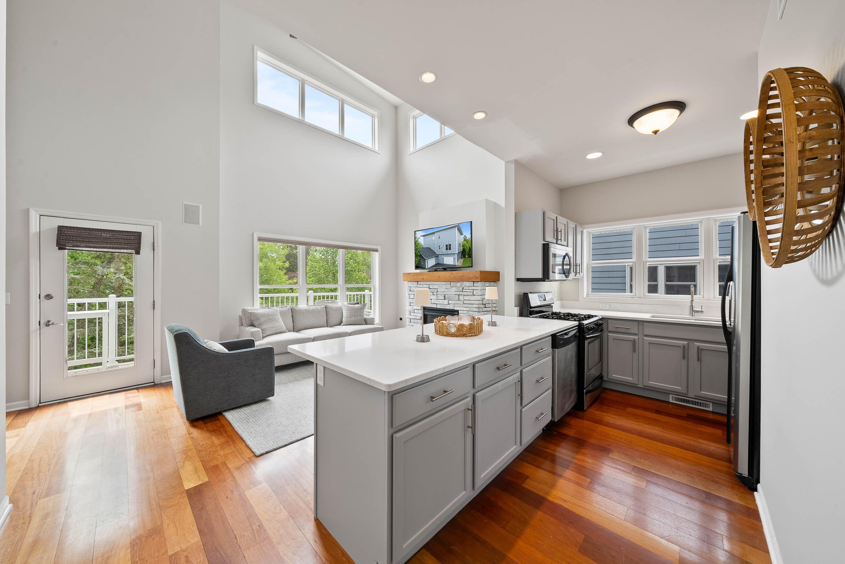 485 Mill St
