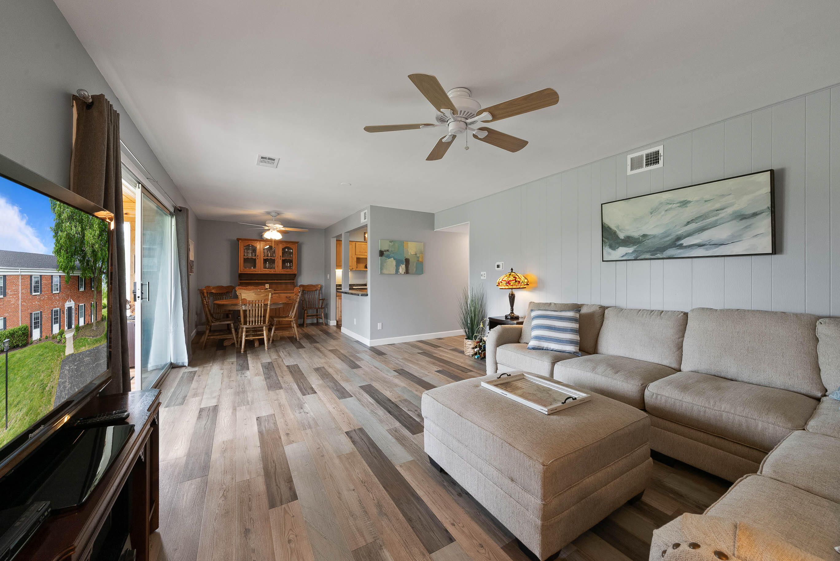 348 County Rd B -