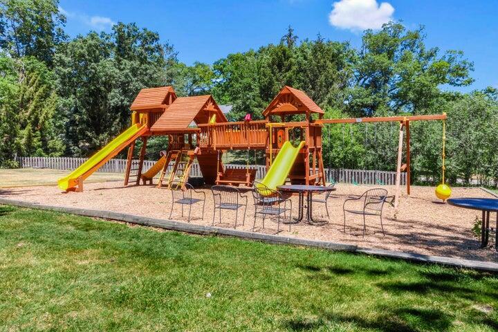 348 County Rd B -