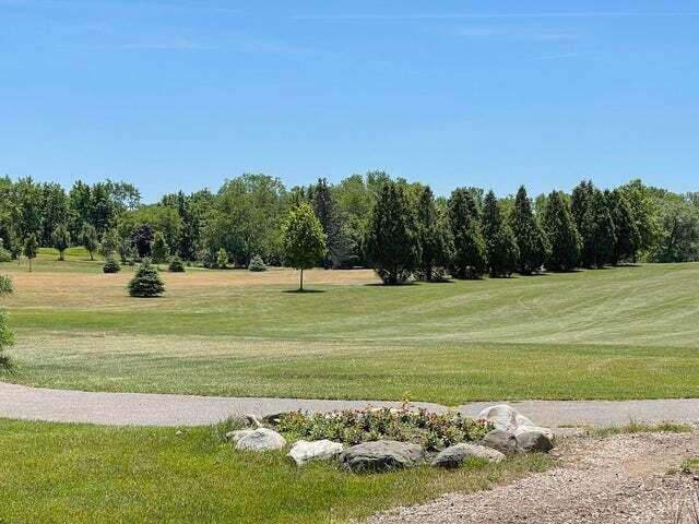 348 County Rd B -