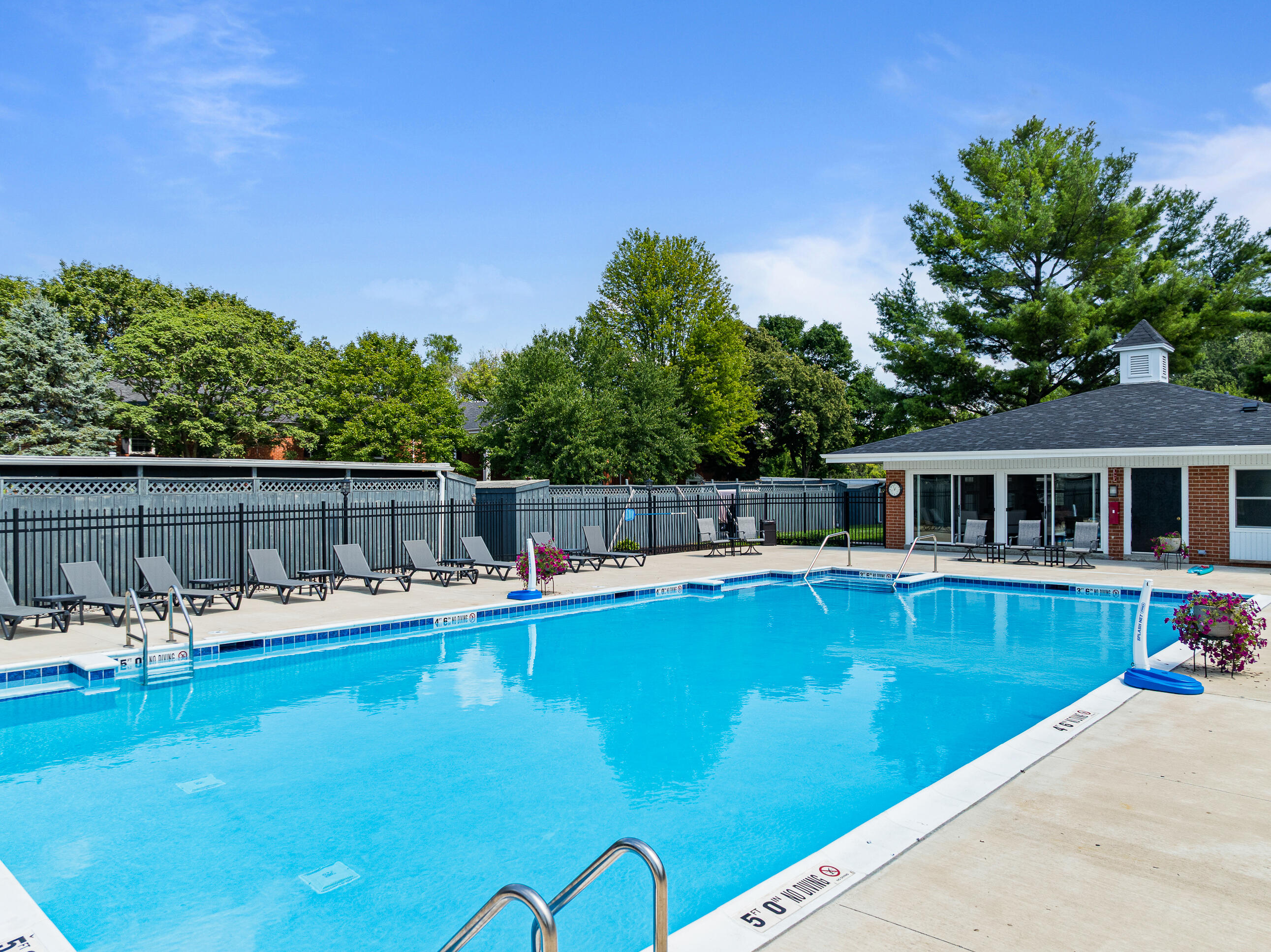 348 County Rd B -