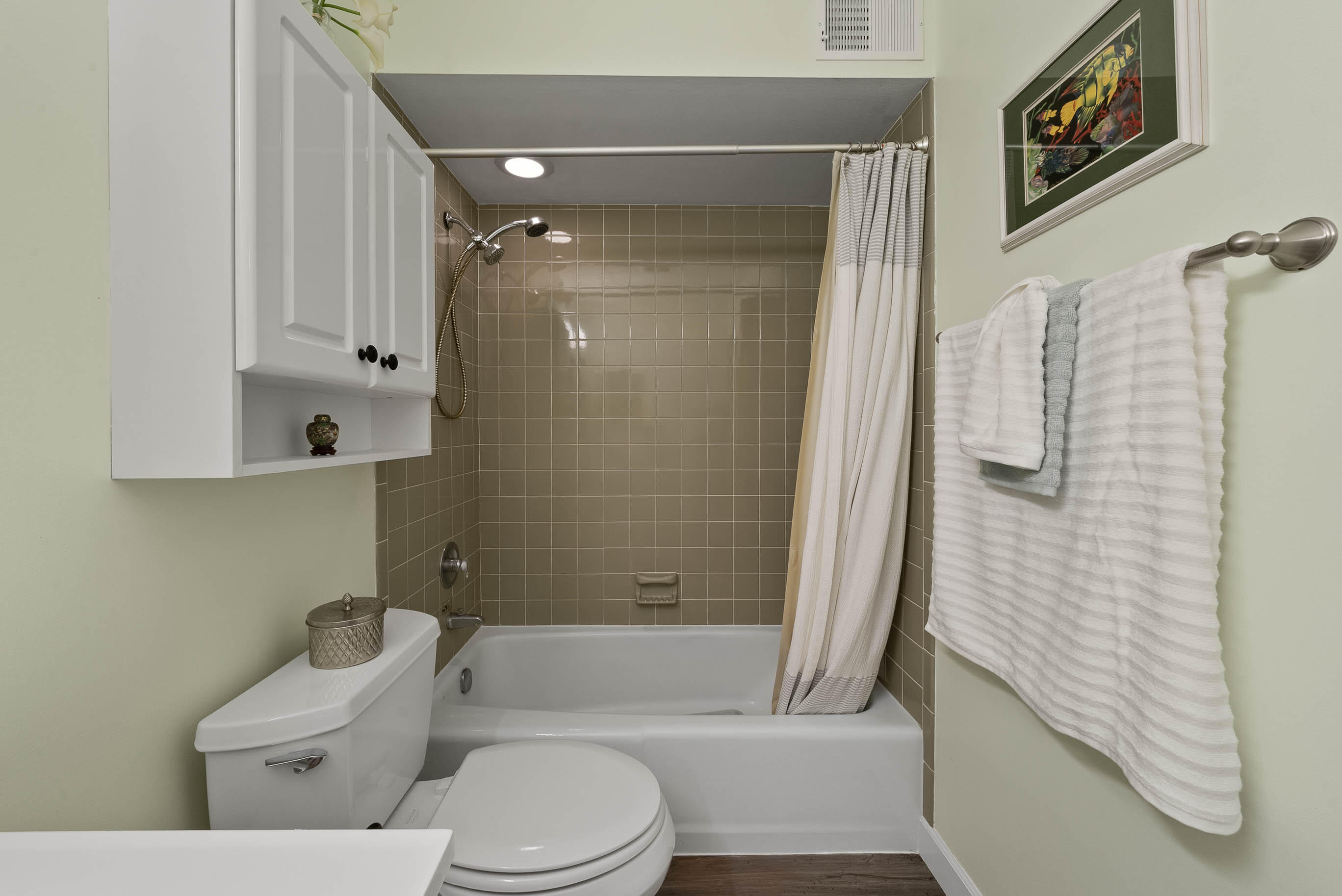 348 County Rd B -