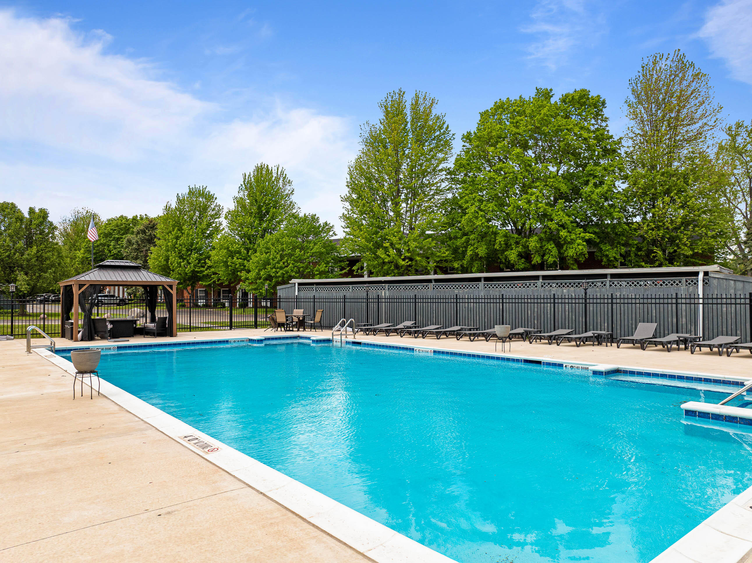 348 County Rd B -