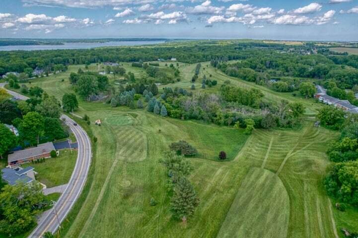 348 County Rd B -