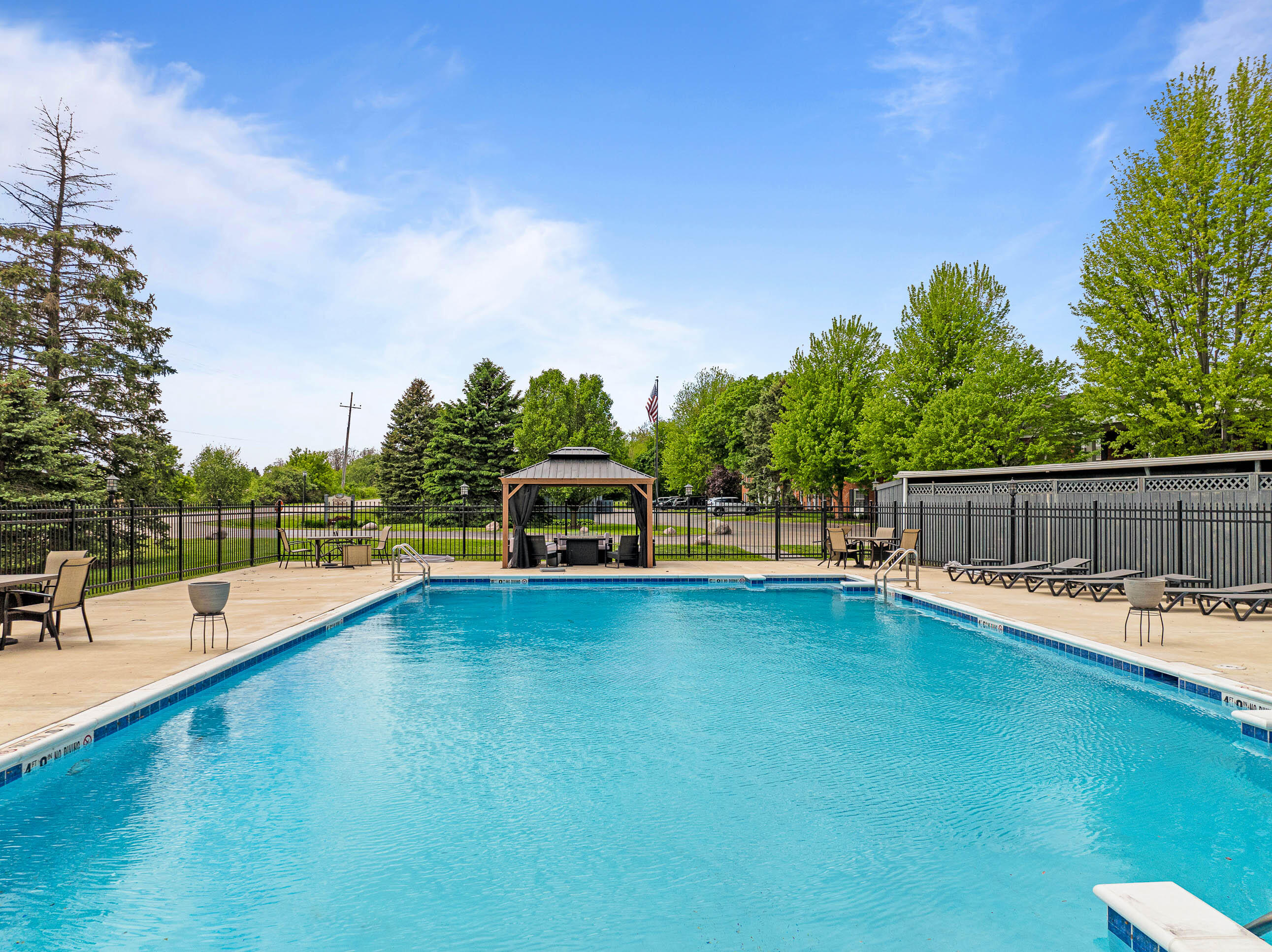 348 County Rd B -