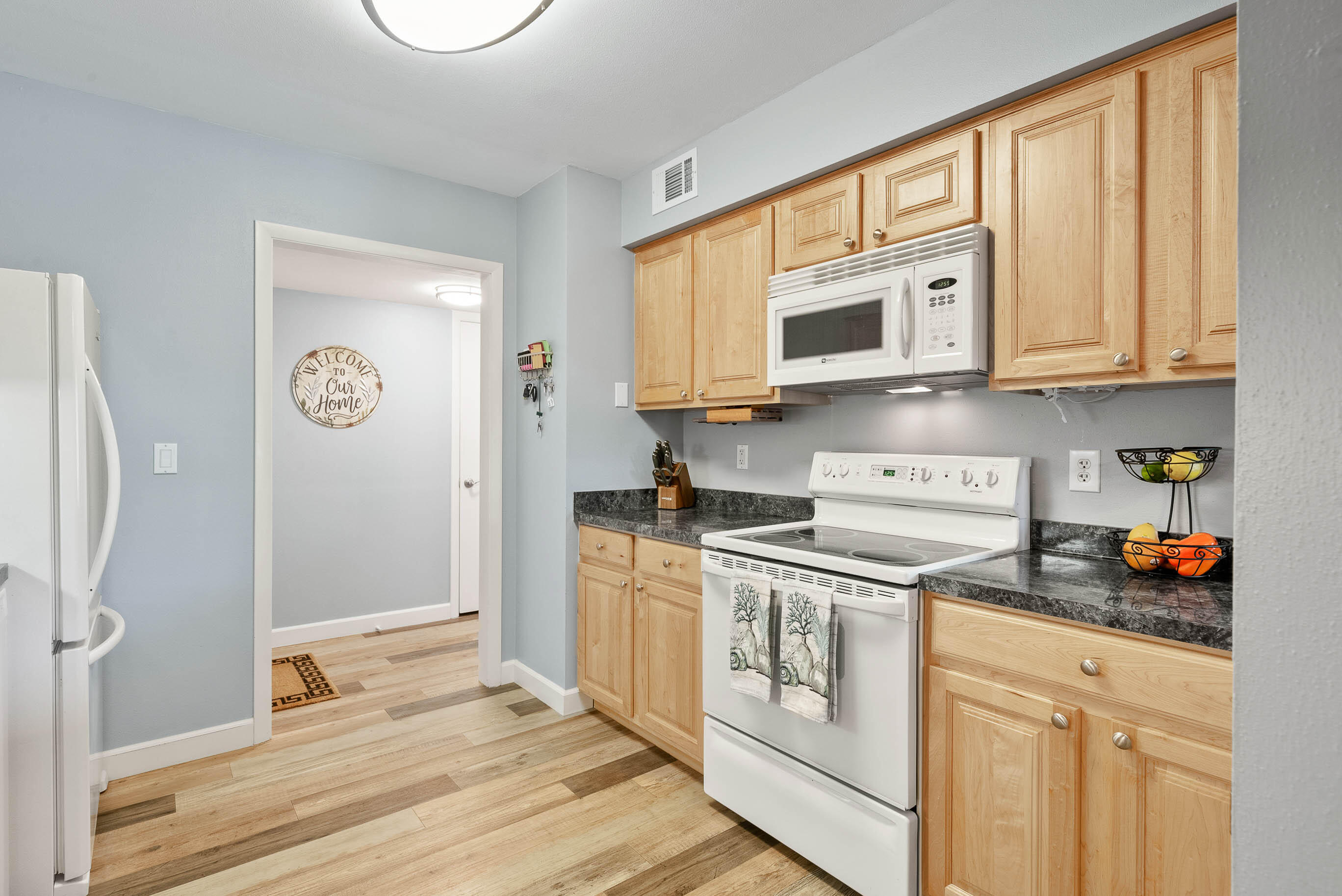 348 County Rd B -