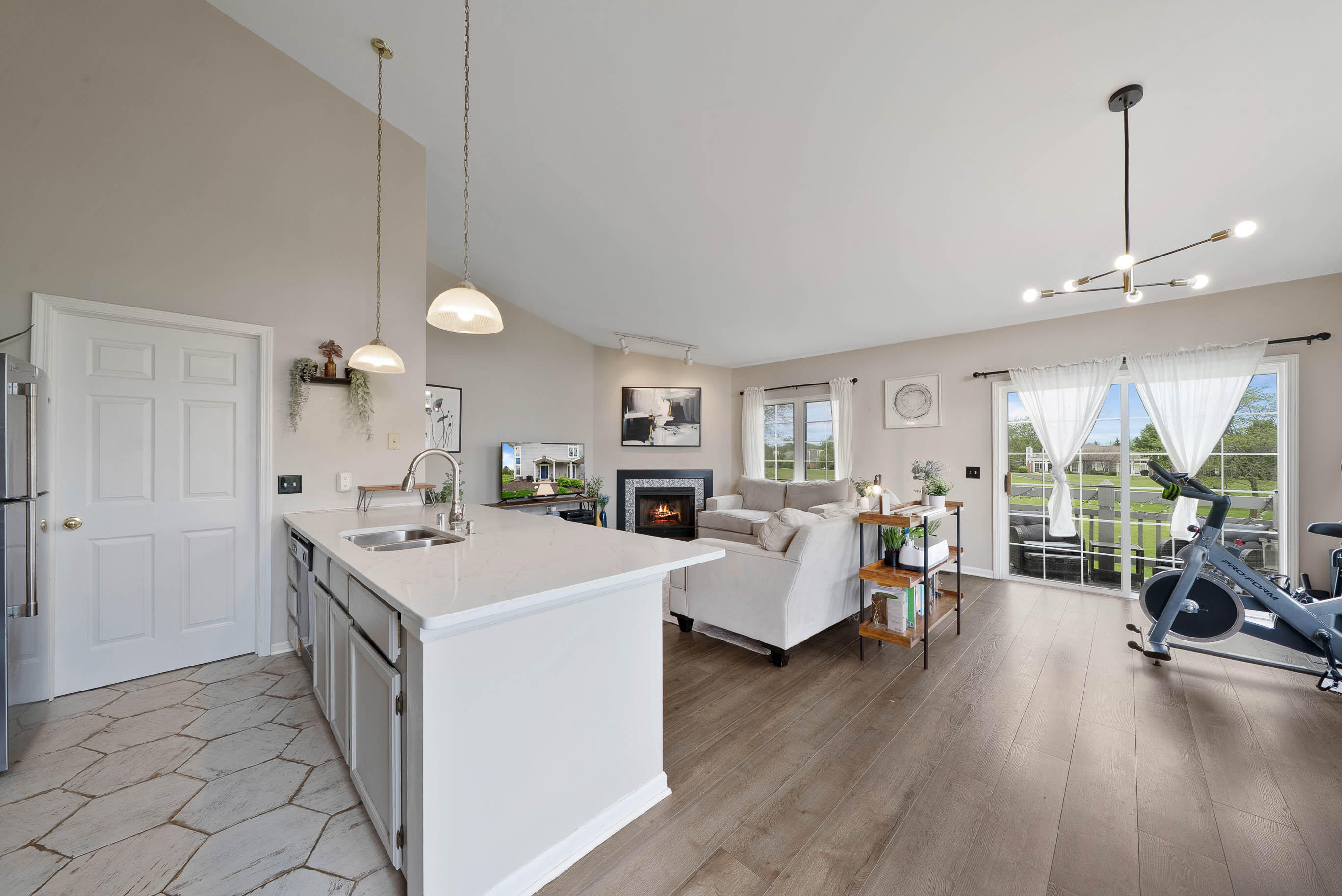 654 Geneva National Ave N Unit: 6-36