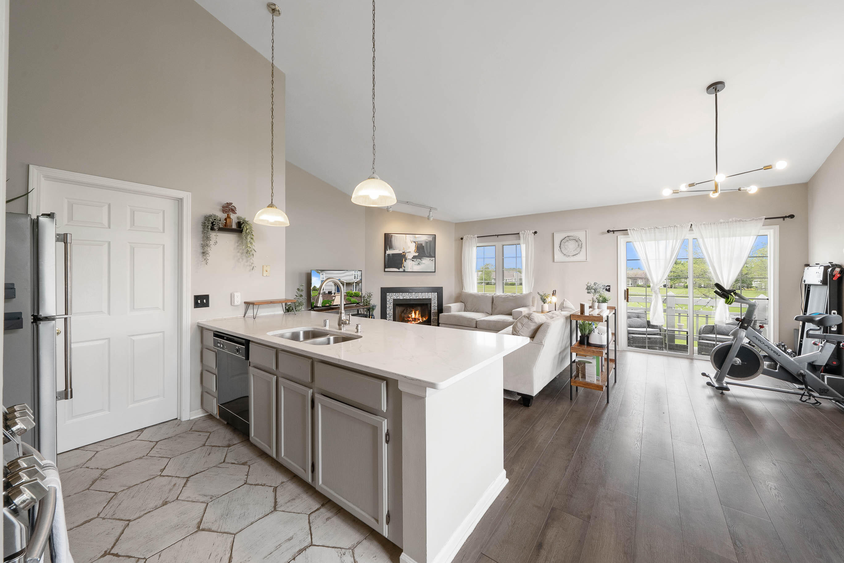 654 Geneva National Ave N Unit: 6-36