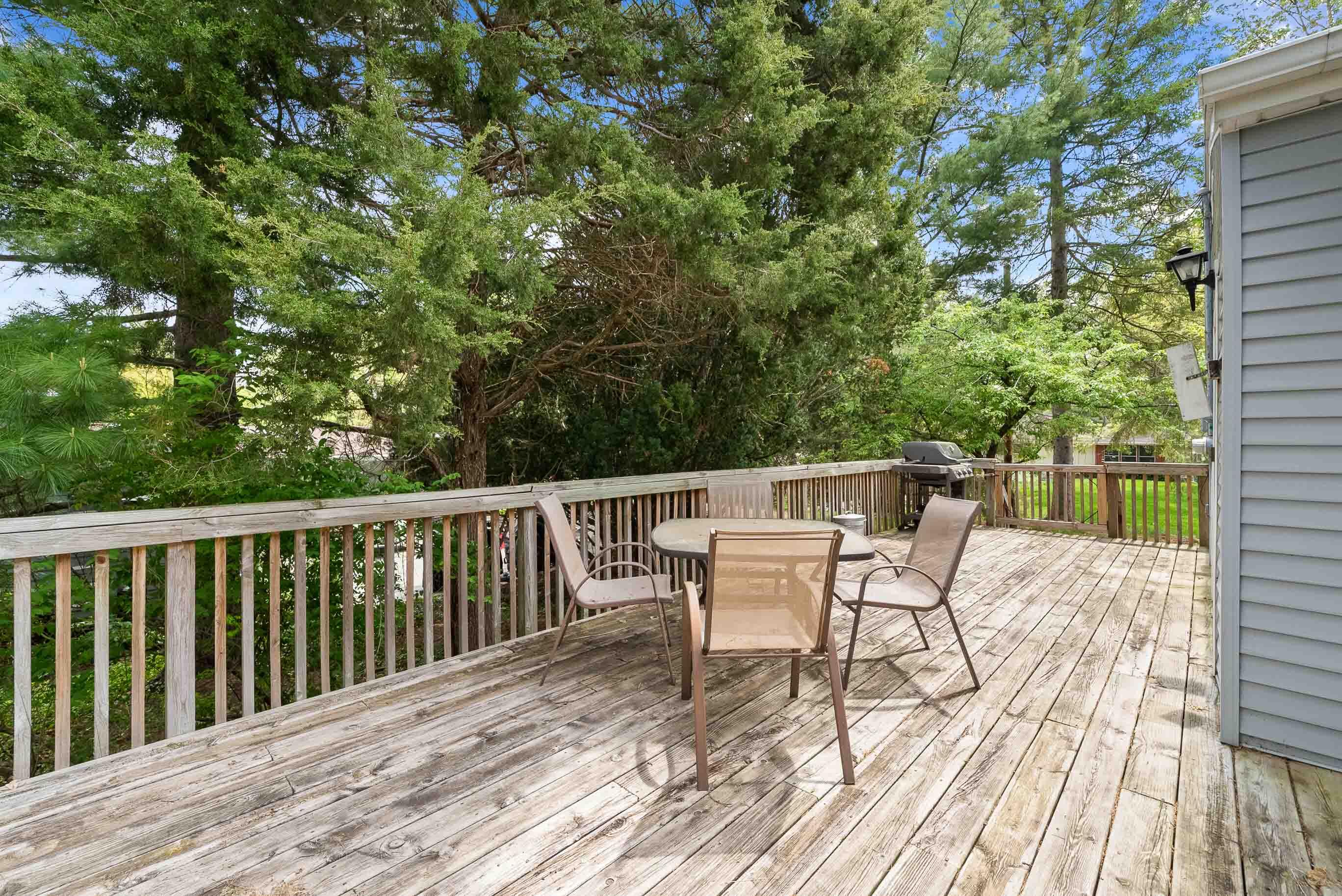 438 Sylvan Dr