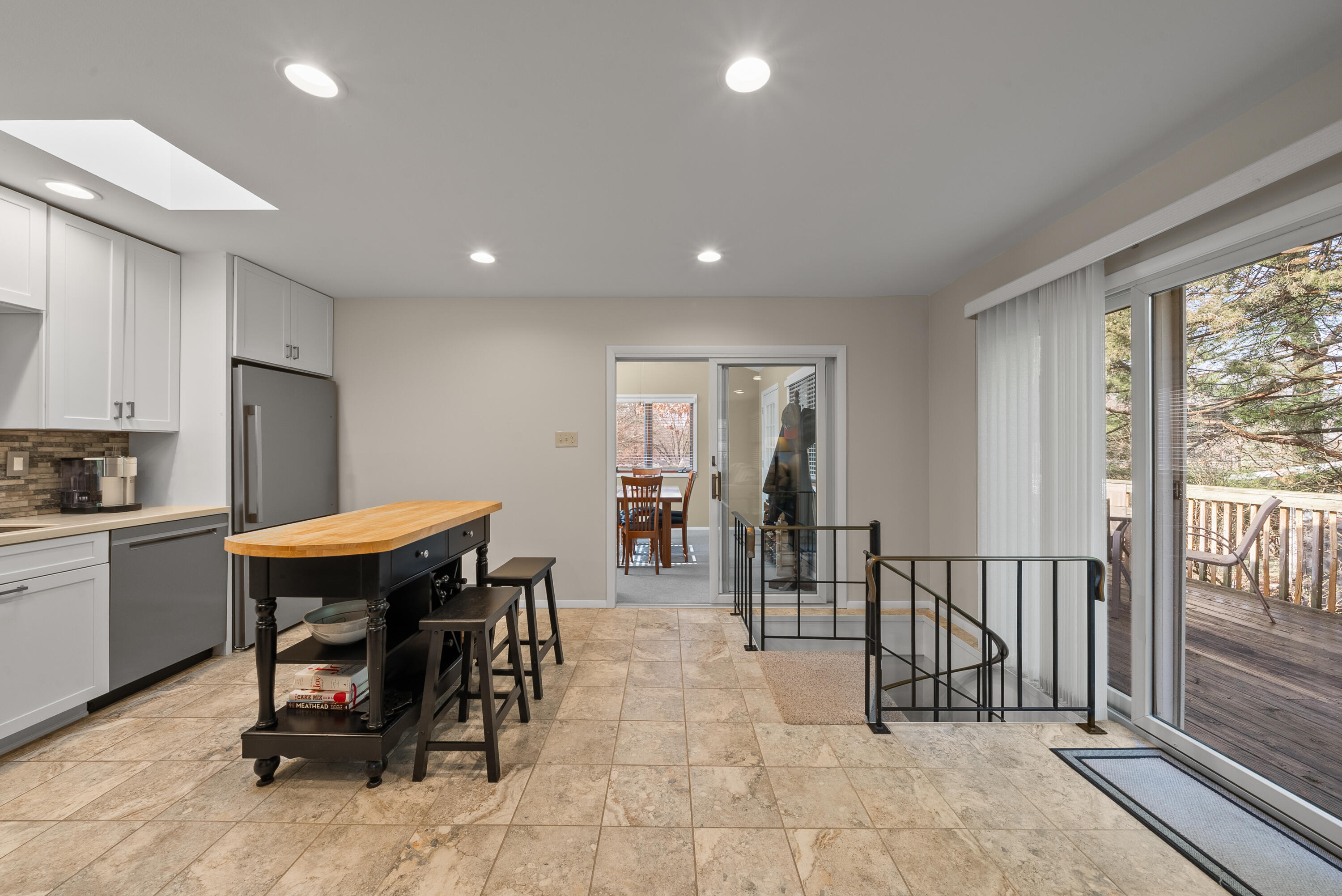438 Sylvan Dr