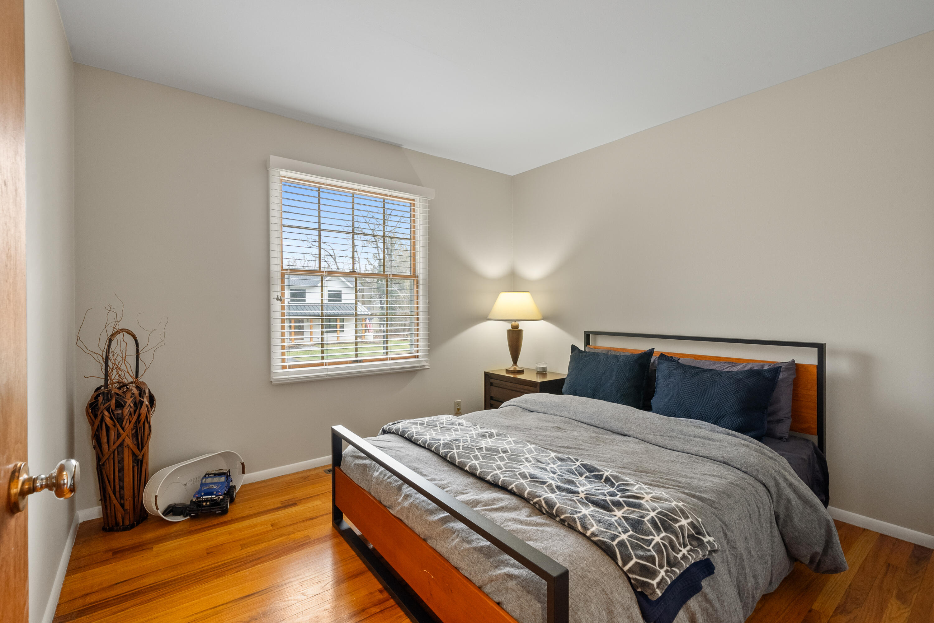 438 Sylvan Dr