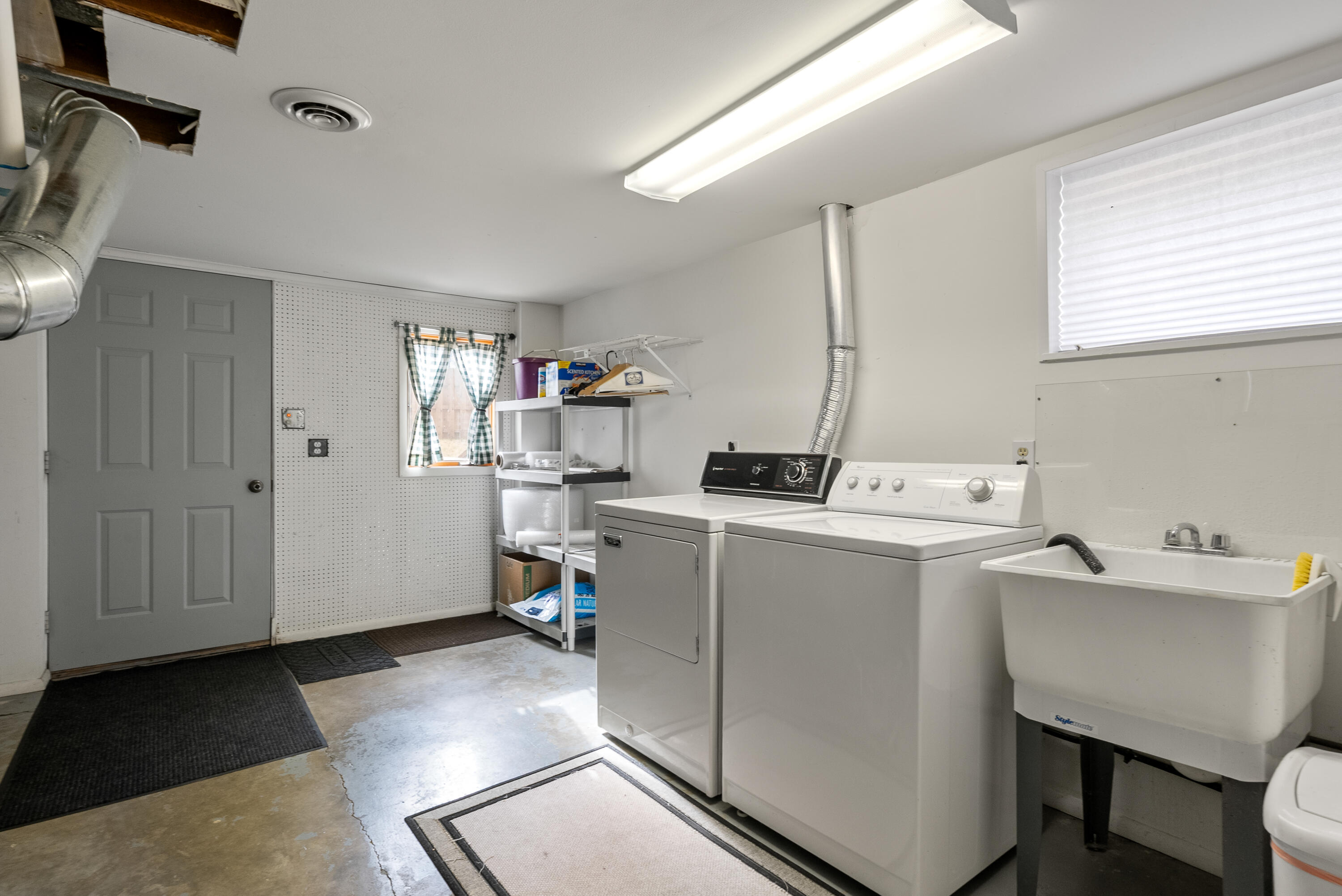 438 Sylvan Dr