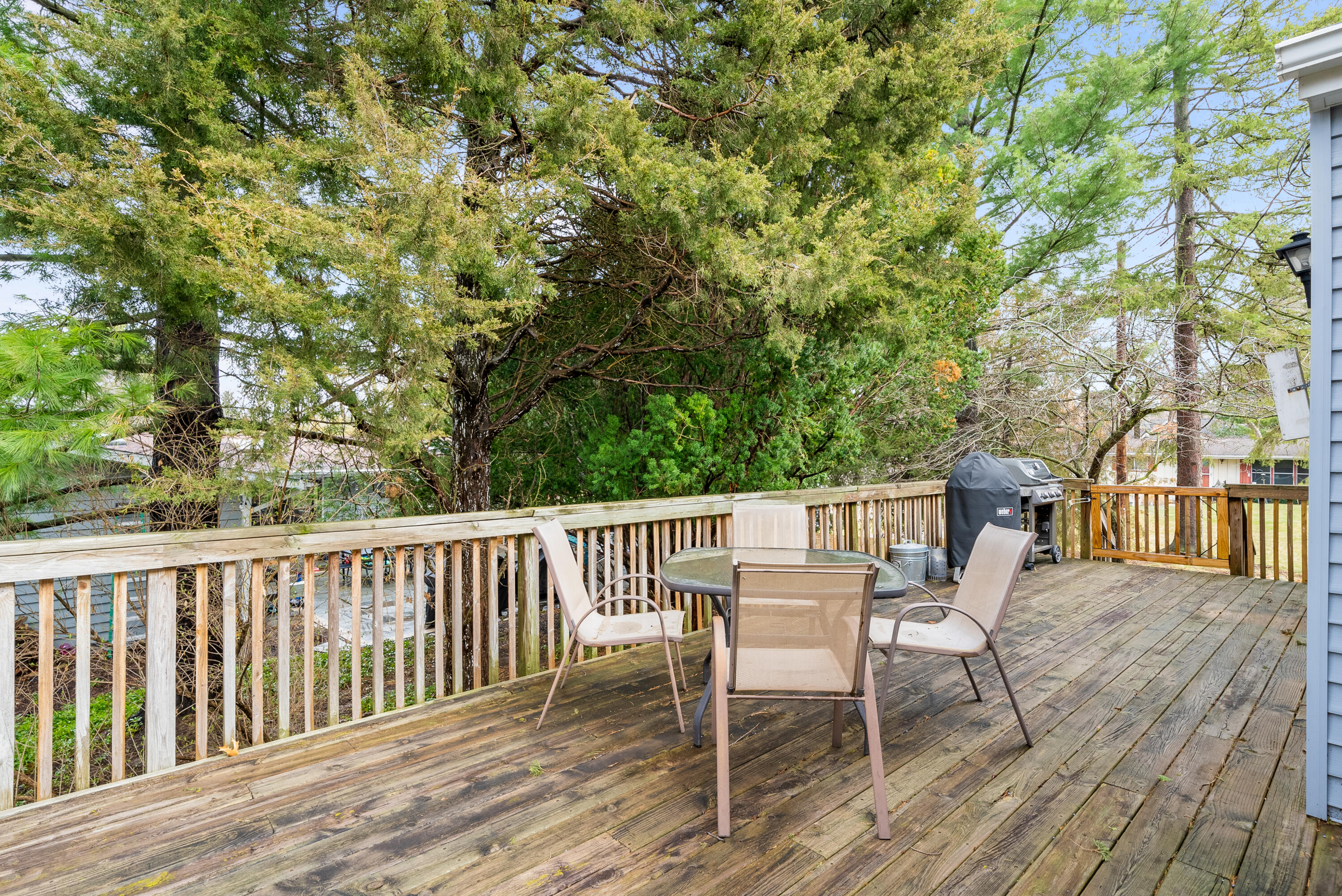 438 Sylvan Dr