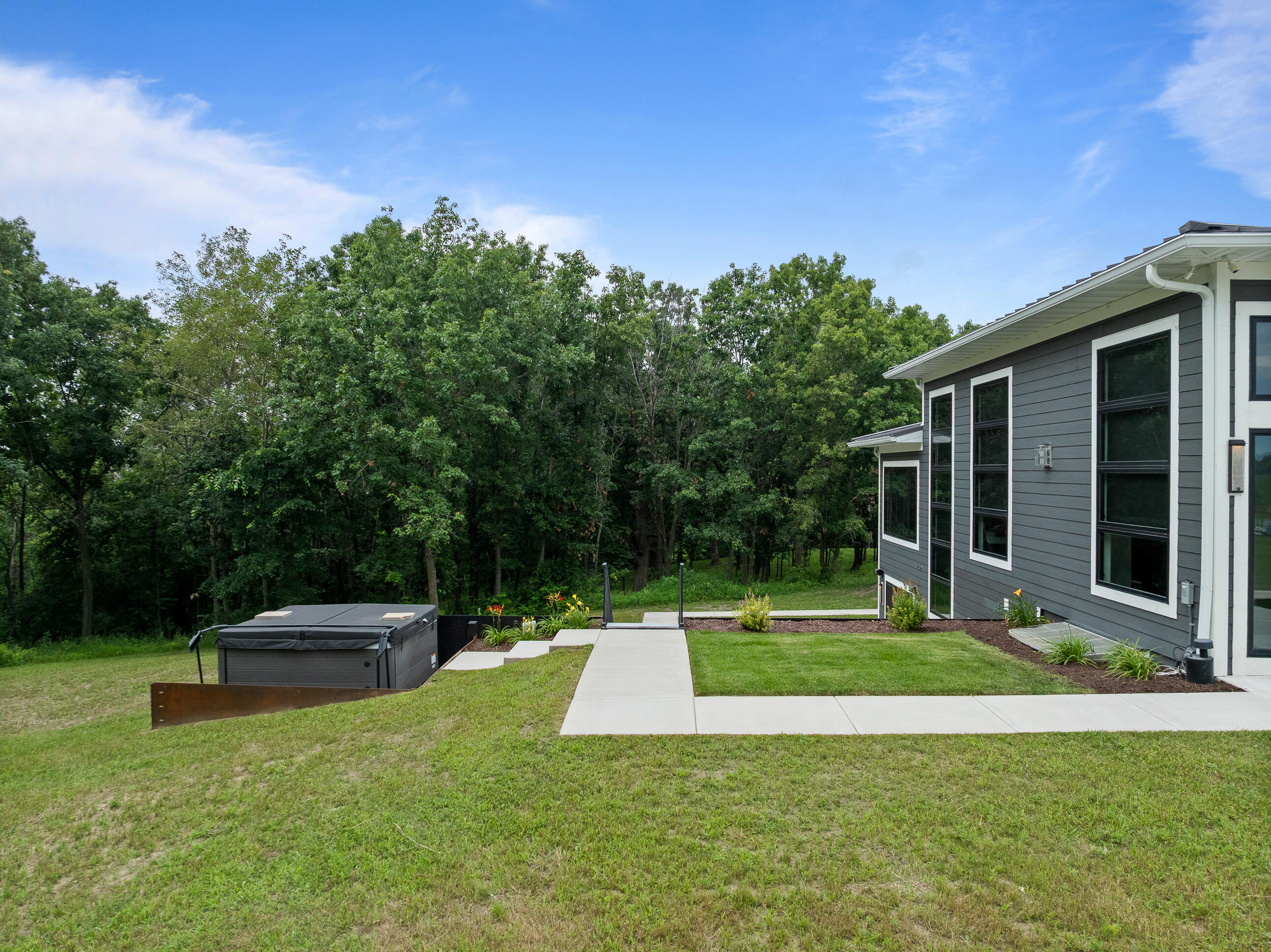 W3830 Scotch Bush Rd