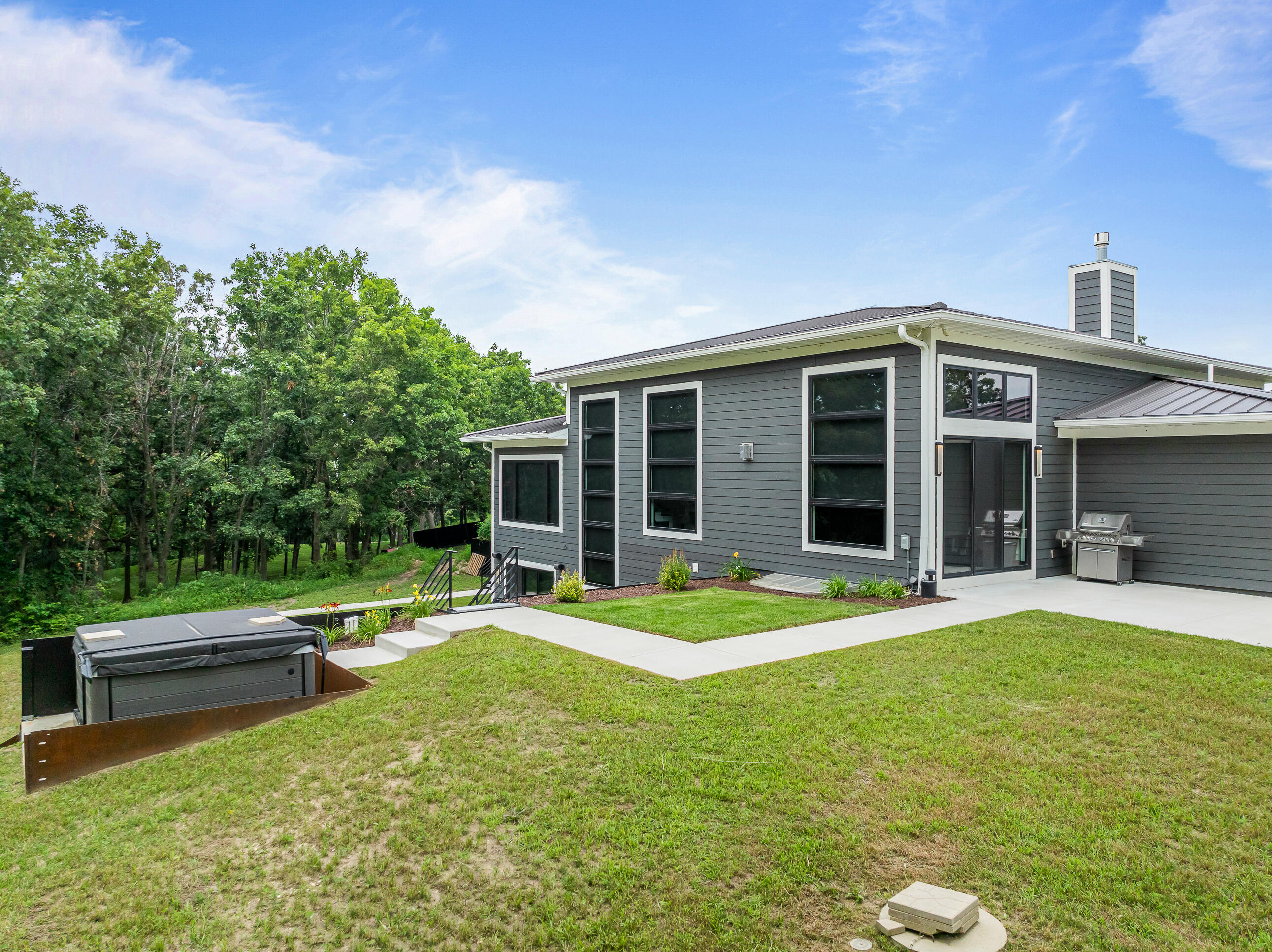 W3830 Scotch Bush Rd