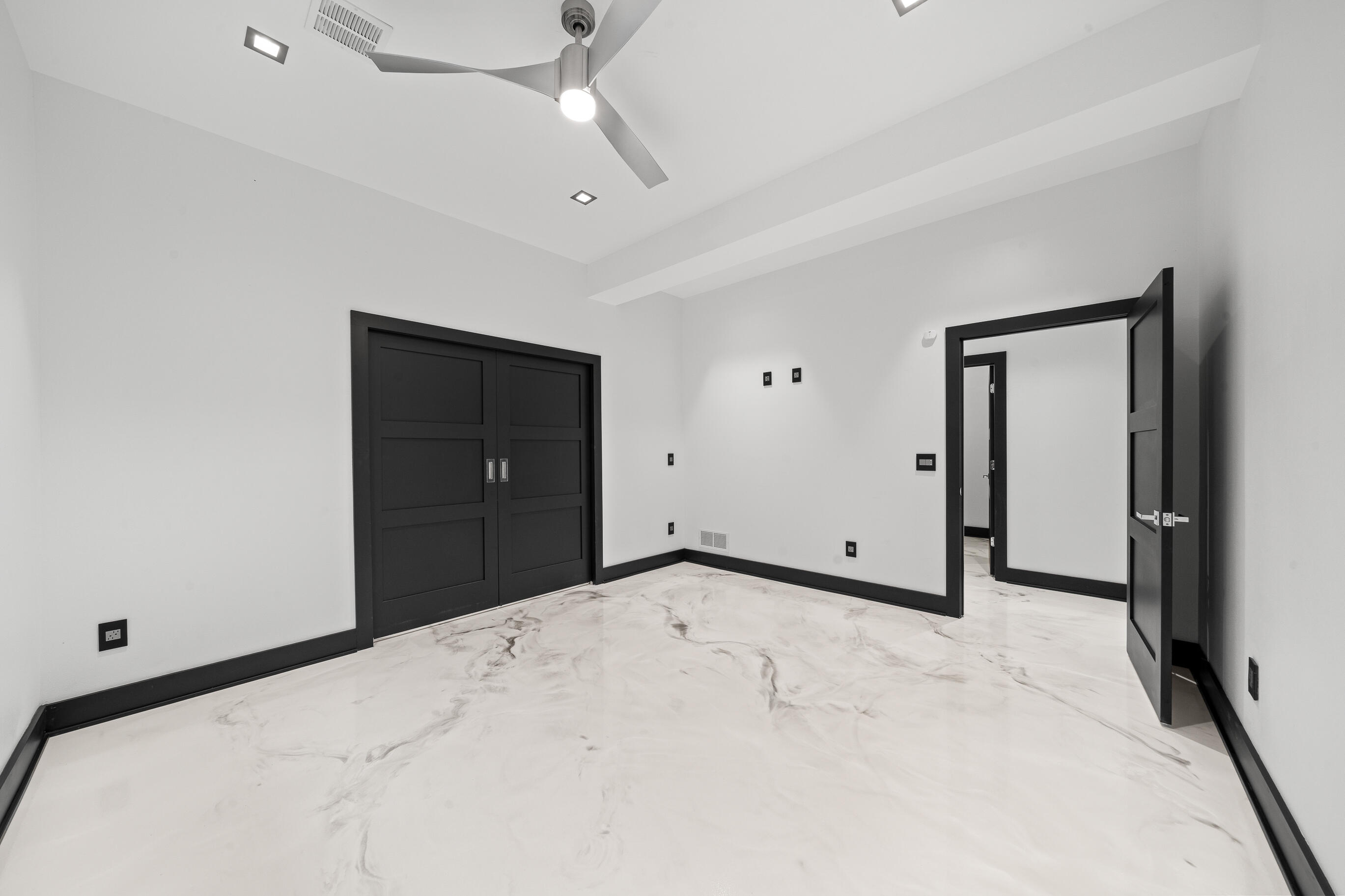 W3830 Scotch Bush Rd