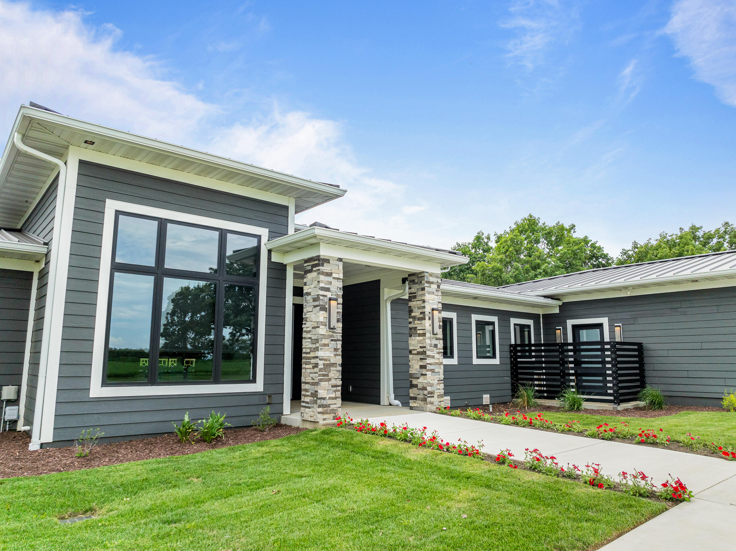 W3830 Scotch Bush Rd