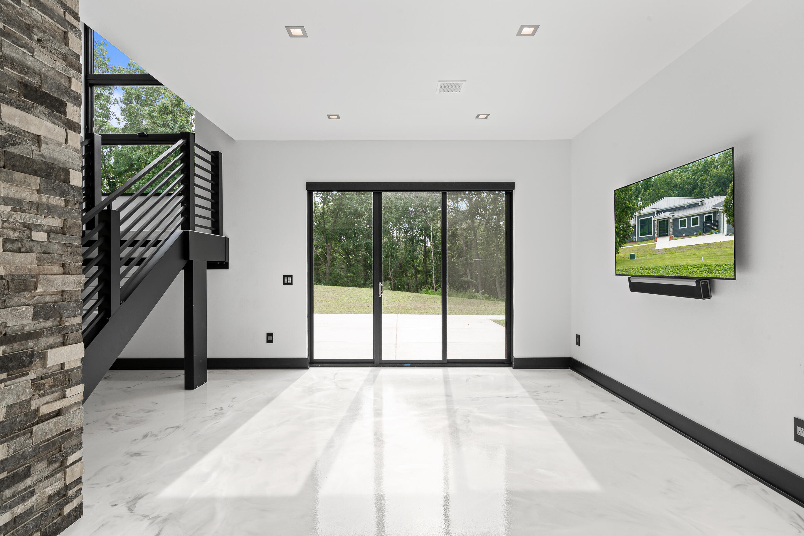 W3830 Scotch Bush Rd