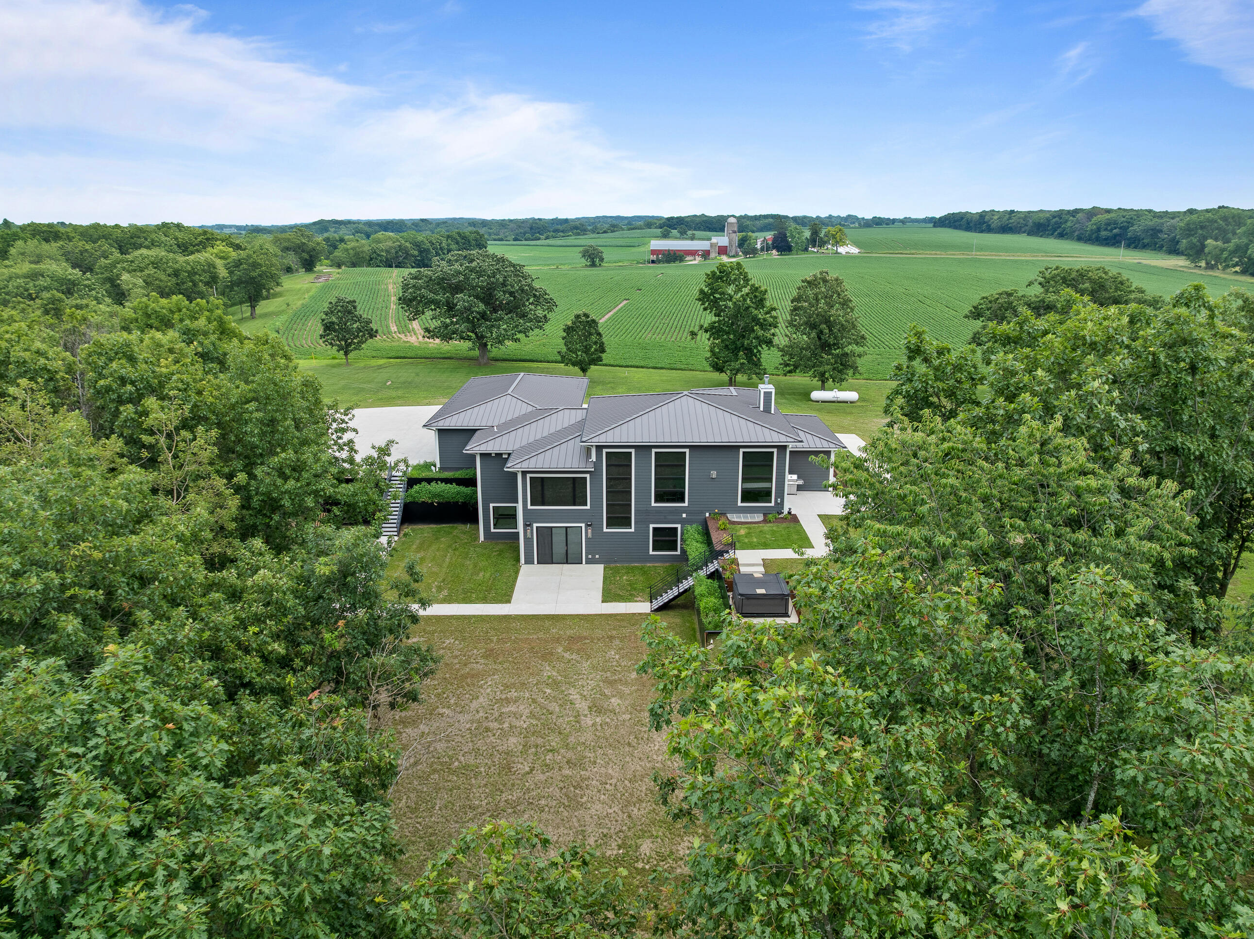W3830 Scotch Bush Rd
