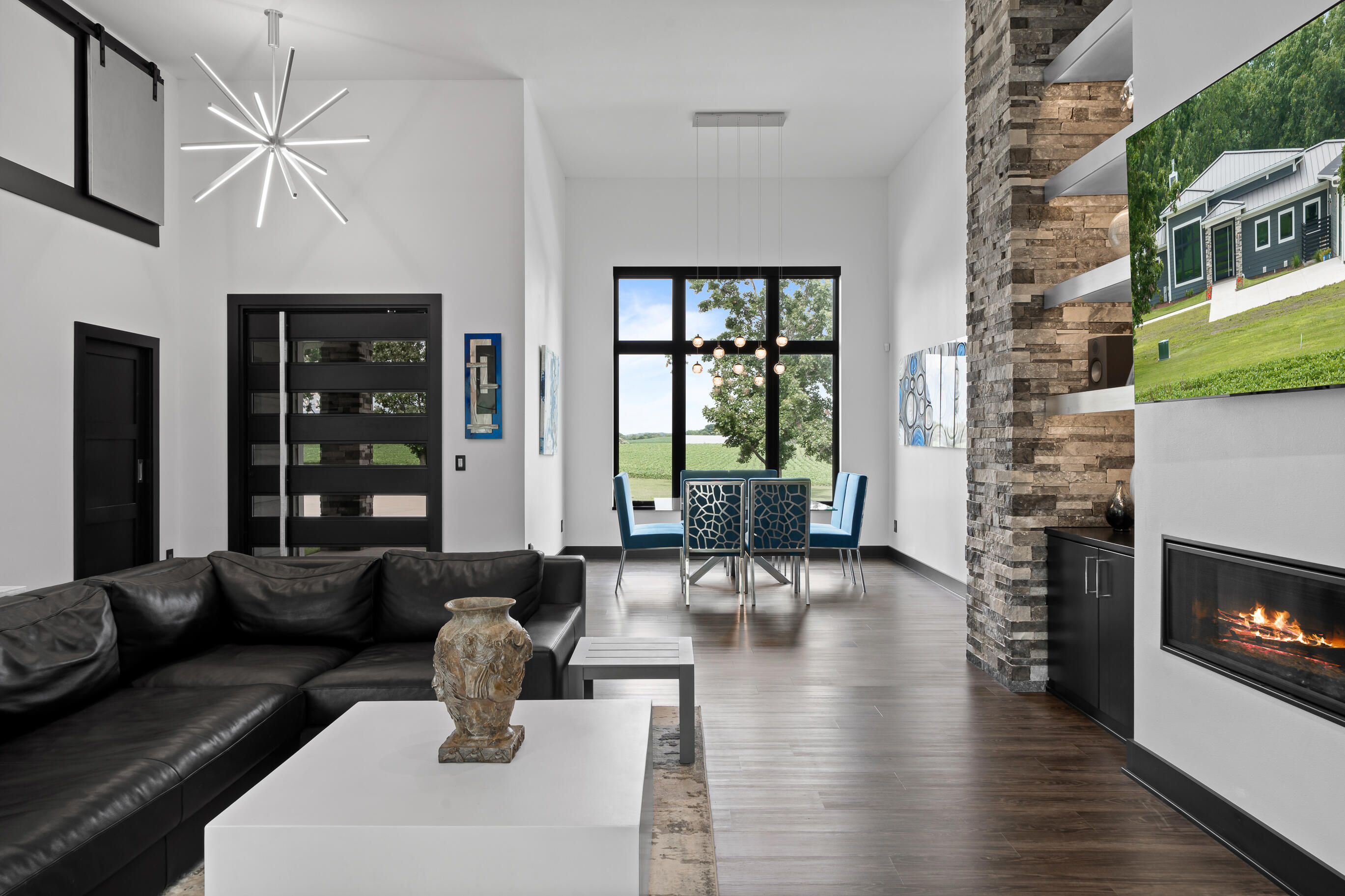 W3830 Scotch Bush Rd