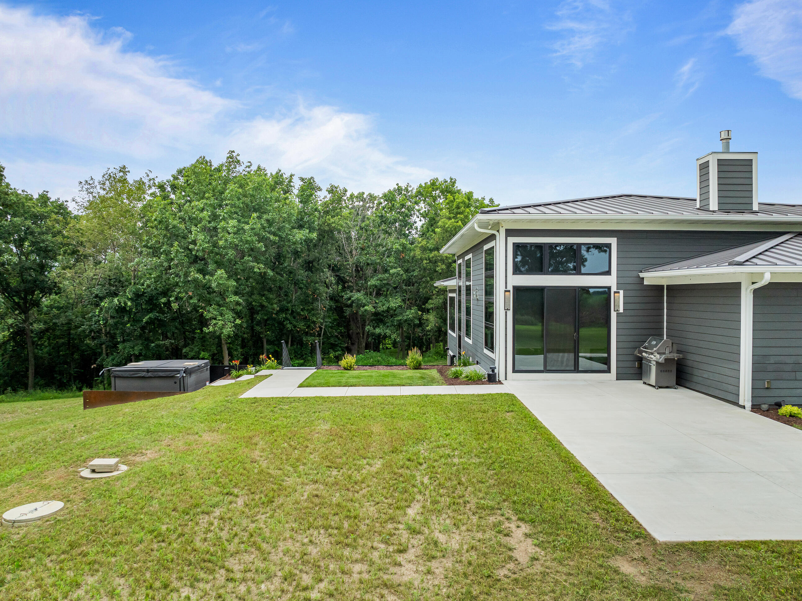 W3830 Scotch Bush Rd