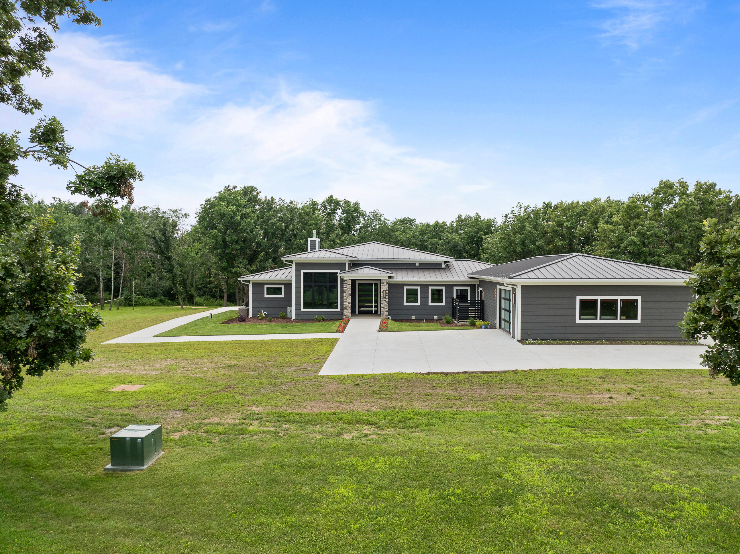 W3830 Scotch Bush Rd