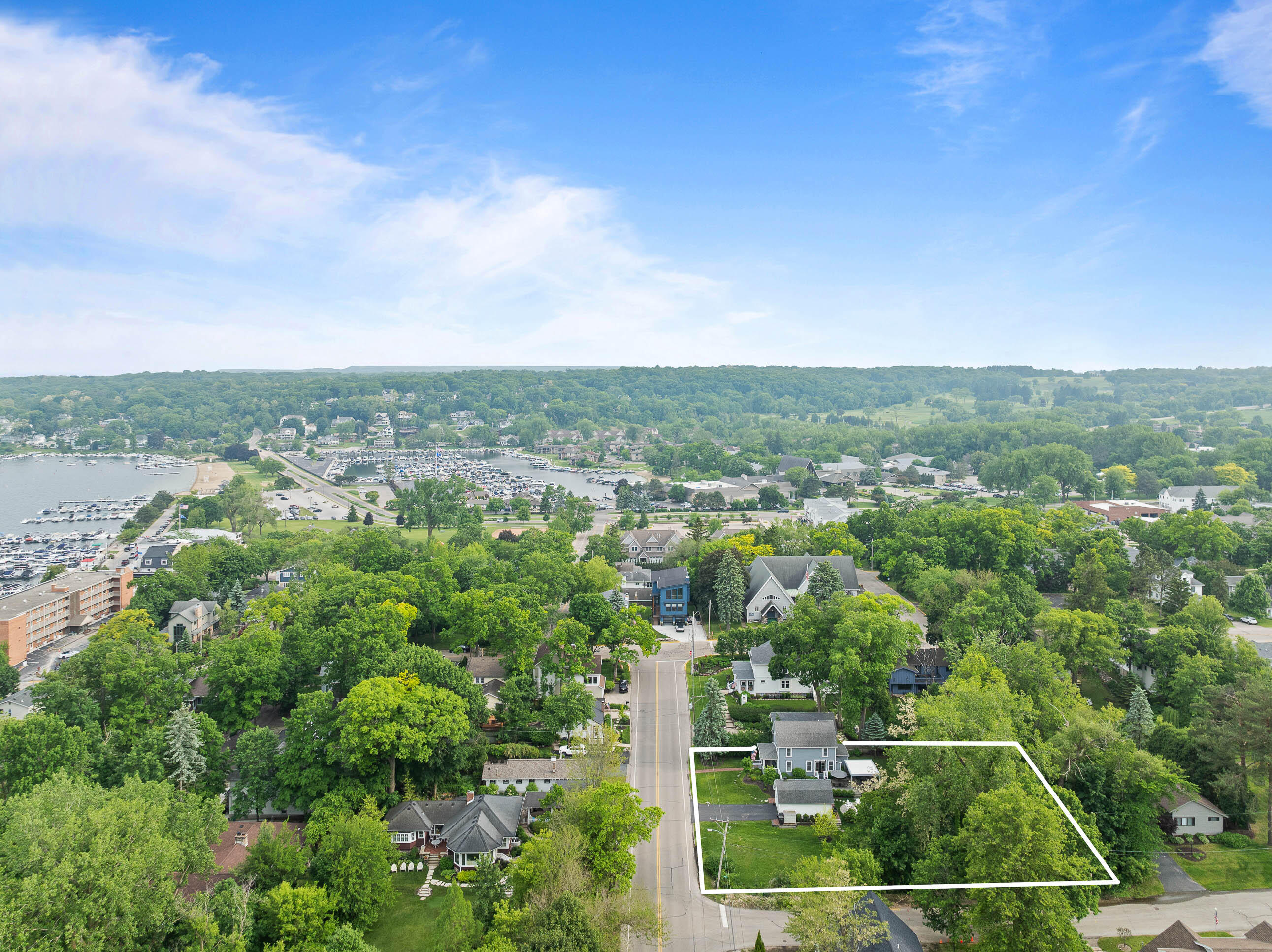 170 N Lakeshore Dr